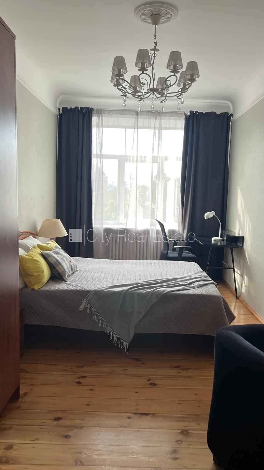 Sludinājumi. Fasādes māja, renovēta māja, slēgts pagalms, ieeja no ielas un pagalma, kāpņu telpa pēc kapitālā Cena: 800 EUR/mēn Foto #6