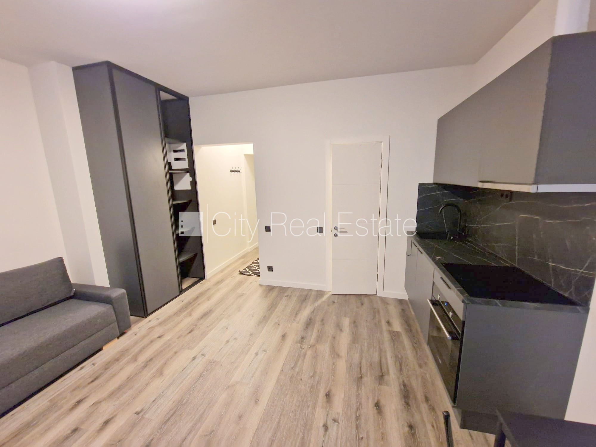 Объявление. Проект - Matīsa 38 (Матиса 38), здание во дворе, реновированный дом, закрытый двор, вход с улицы и Цена: 350 EUR/мес. Foto #7