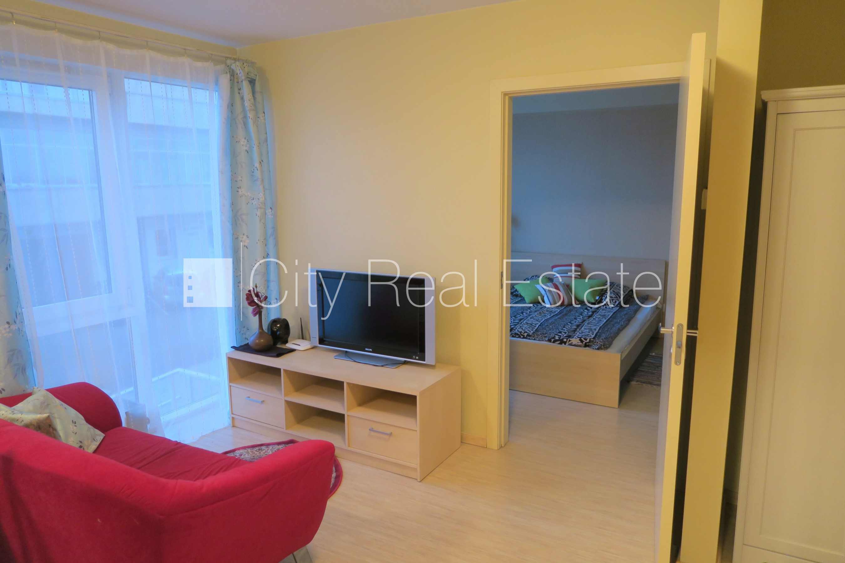 Sludinājumi. Projekts - Centra Nams, jaunceltne, labiekārtots apzaļumots pagalms, iespēja nomāt autostāvvietu, Cena: 500 EUR/mēn Foto #4