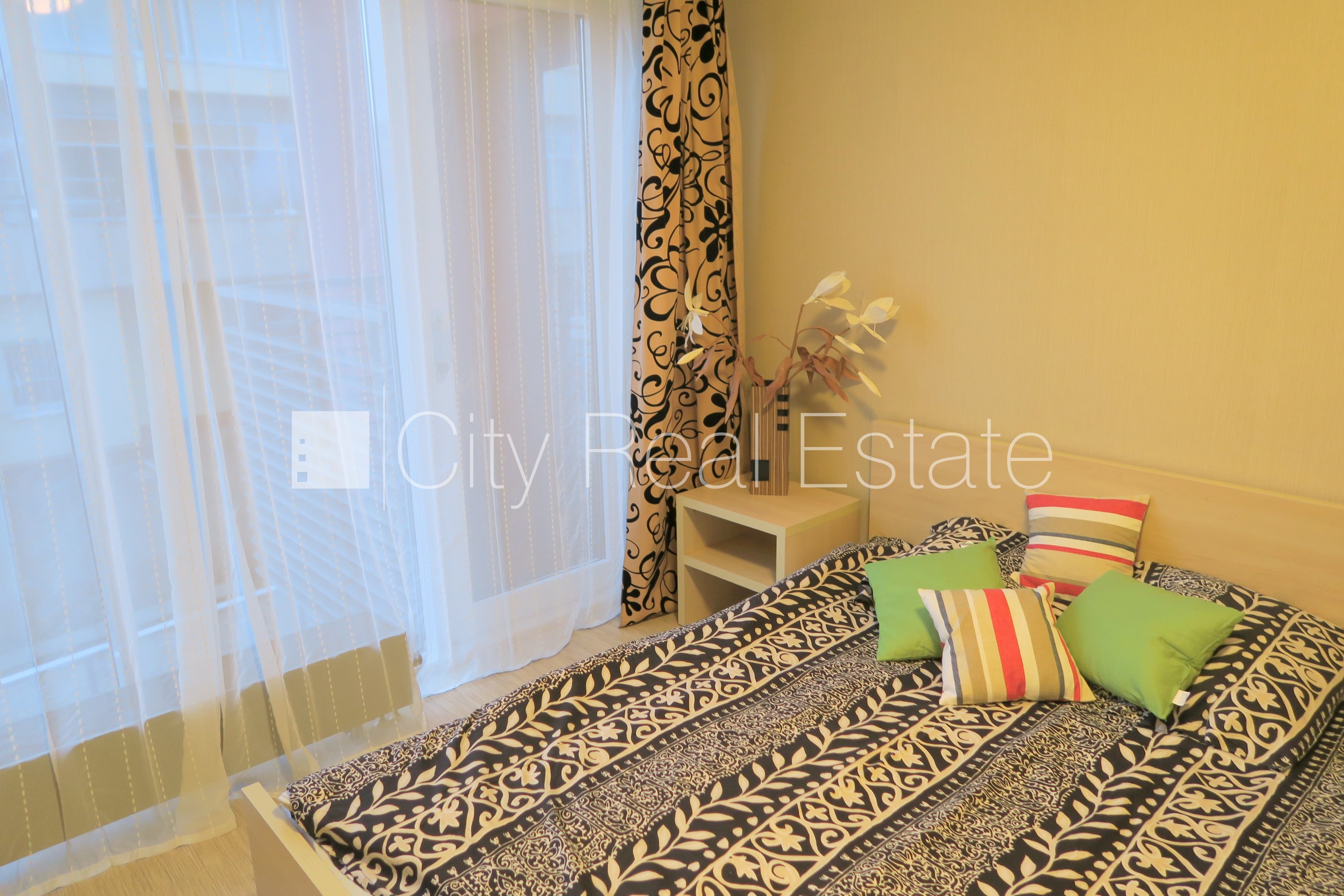 Sludinājumi. Projekts - Centra Nams, jaunceltne, labiekārtots apzaļumots pagalms, iespēja nomāt autostāvvietu, Cena: 500 EUR/mēn Foto #3