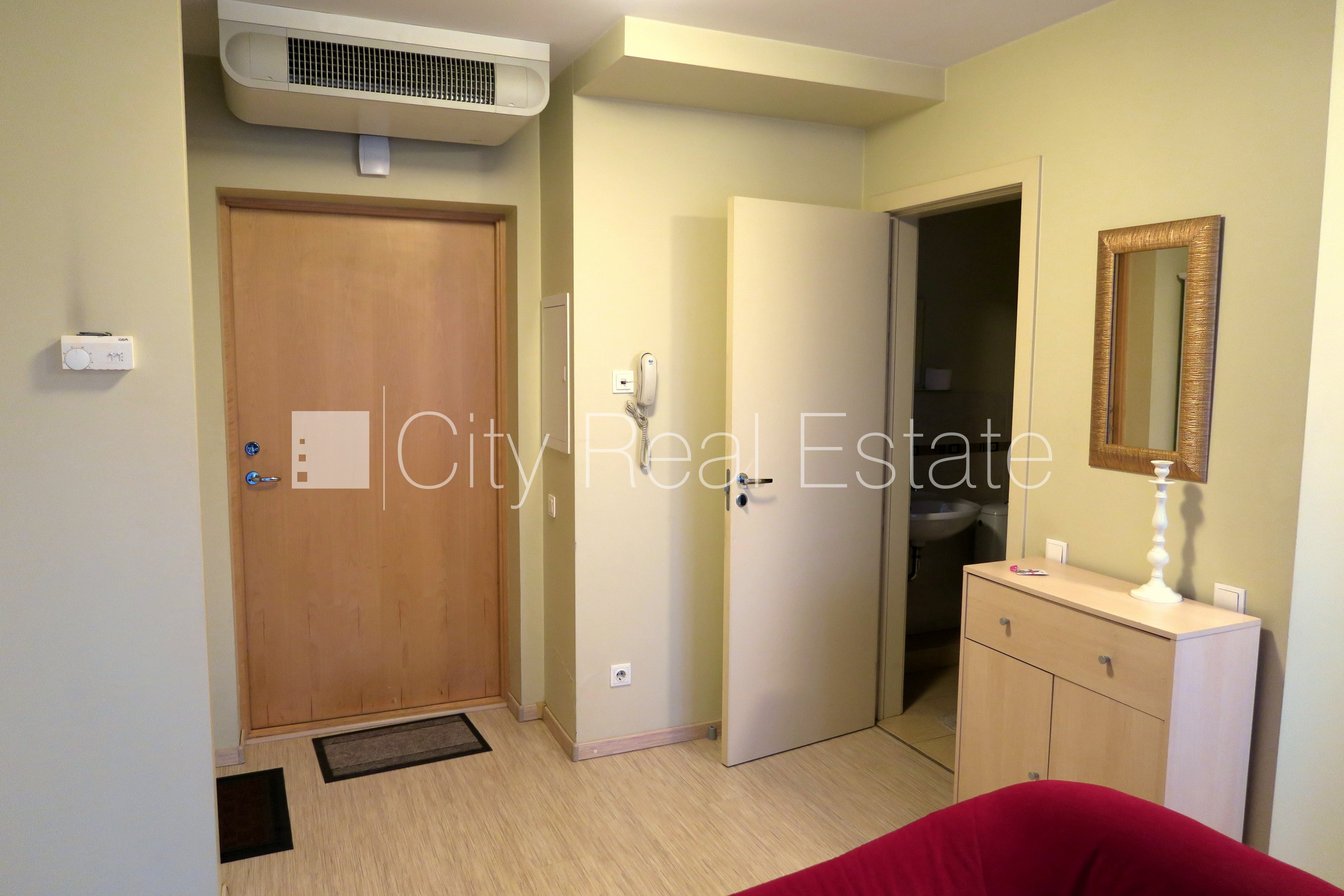 Sludinājumi. Projekts - Centra Nams, jaunceltne, labiekārtots apzaļumots pagalms, iespēja nomāt autostāvvietu, Cena: 500 EUR/mēn Foto #9