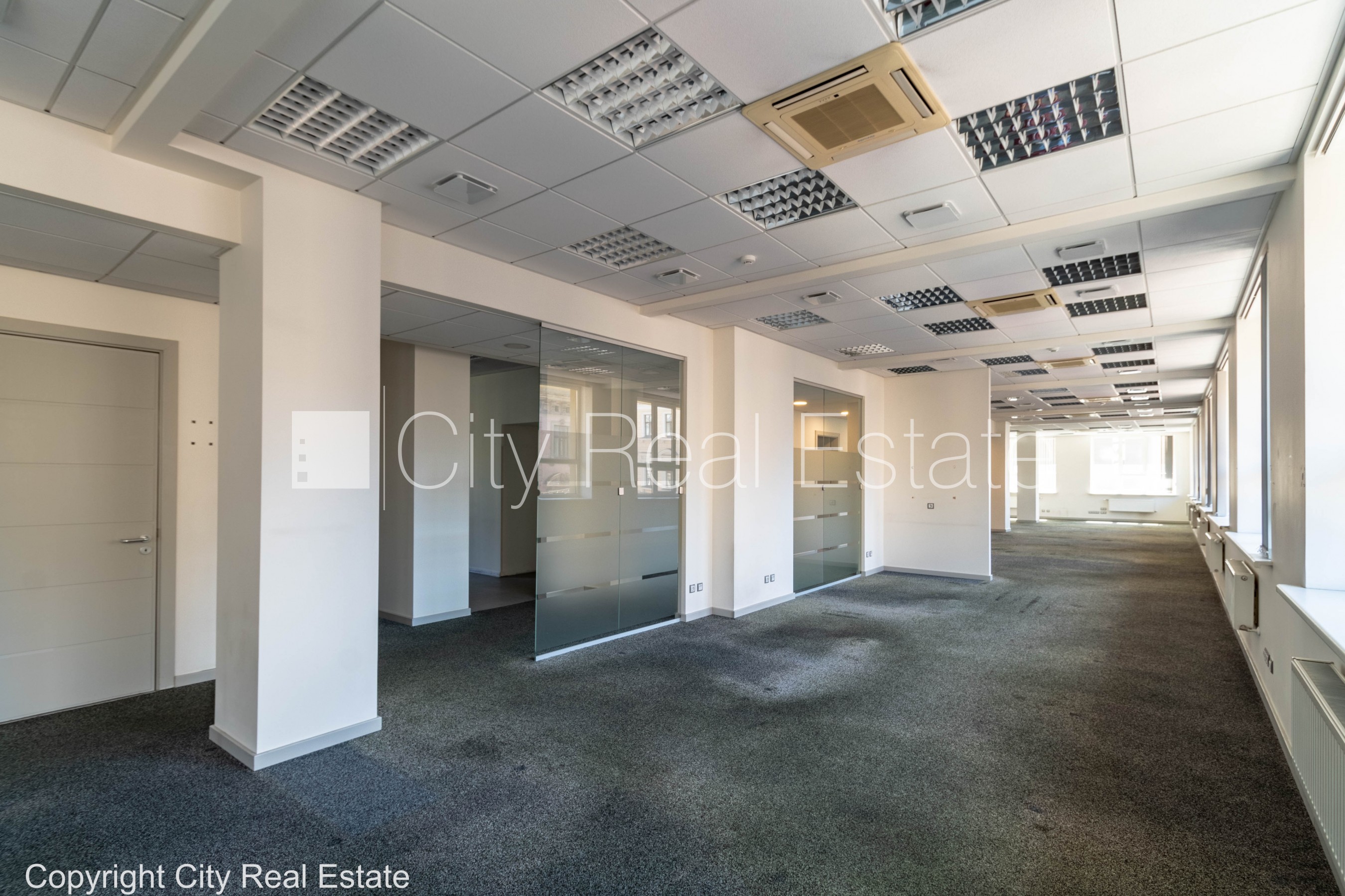 Объявление. Фасадный дом, реновированный дом, плата за обслуживание одного квадратного метра в  месяц 1,6 EUR, Цена: 3199 EUR/мес. Foto #7