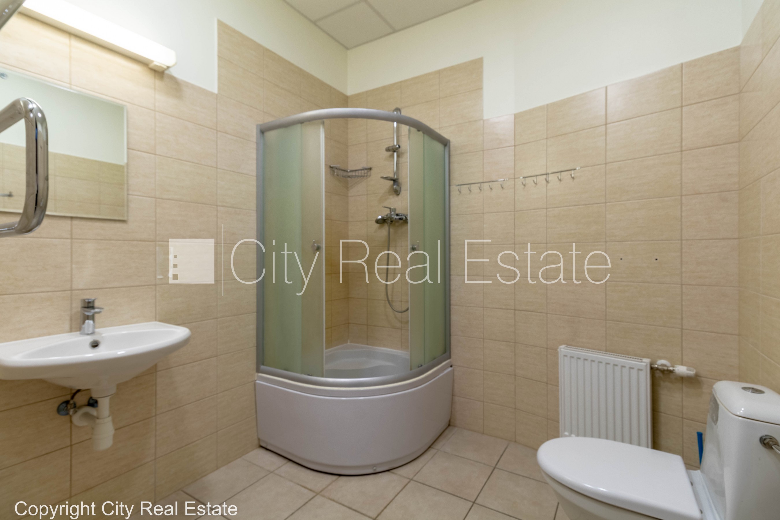 Sludinājumi. Fasādes māja, renovēta māja, viena kvadrātmetra apsaimniekošanas maksa mēnesī  1,6 EUR, apsargāta Cena: 7551 EUR/mēn Foto #7