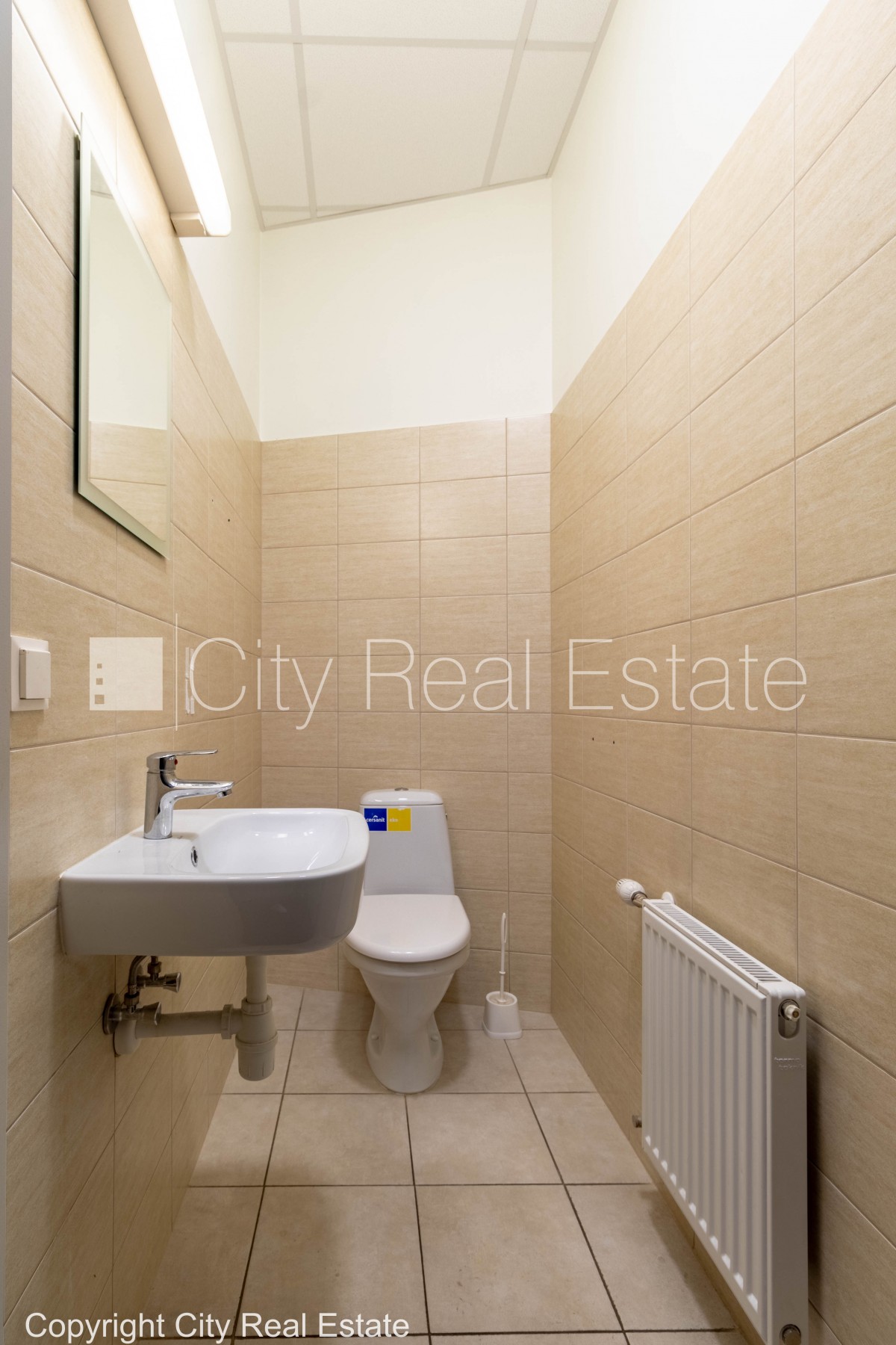 Sludinājumi. Fasādes māja, renovēta māja, viena kvadrātmetra apsaimniekošanas maksa mēnesī  1,6 EUR, apsargāta Cena: 7551 EUR/mēn Foto #8