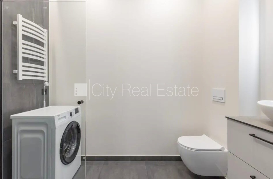 Sludinājumi. Projekts - Matīsa 38, fasādes māja, renovēta māja, labiekārtots apzaļumots pagalms, slēgts pagalms, Cena: 320 EUR/mēn Foto #7