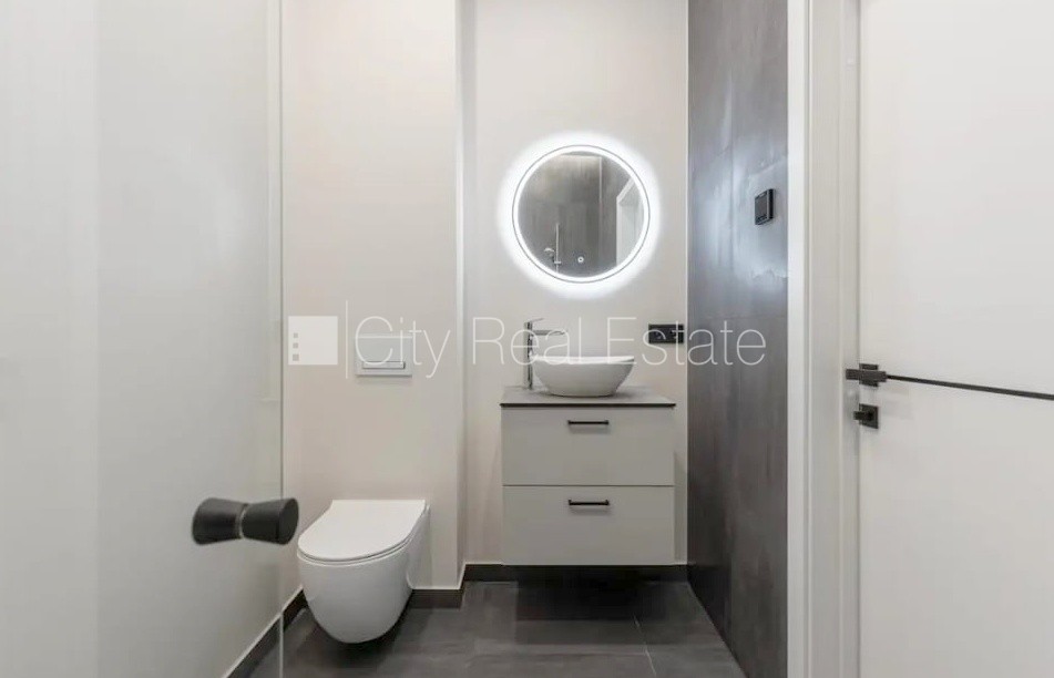 Sludinājumi. Projekts - Matīsa 38, fasādes māja, renovēta māja, labiekārtots apzaļumots pagalms, slēgts pagalms, Cena: 320 EUR/mēn Foto #5