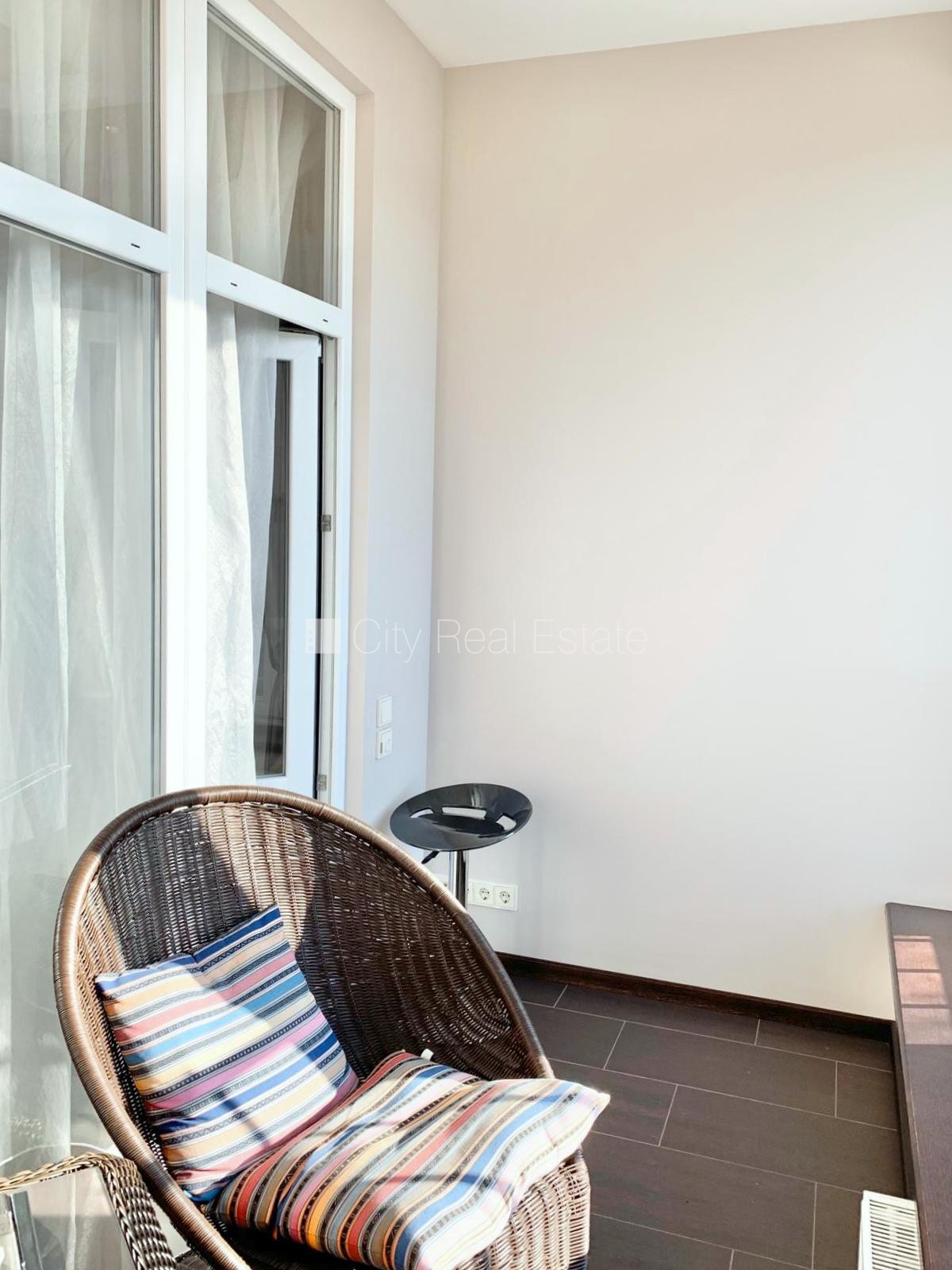 Sludinājumi. Jaunceltne, labiekārtots apzaļumots pagalms, slēgts pagalms, pazemes autostāvvieta, ir lifts, Cena: 1000 EUR/mēn Foto #9