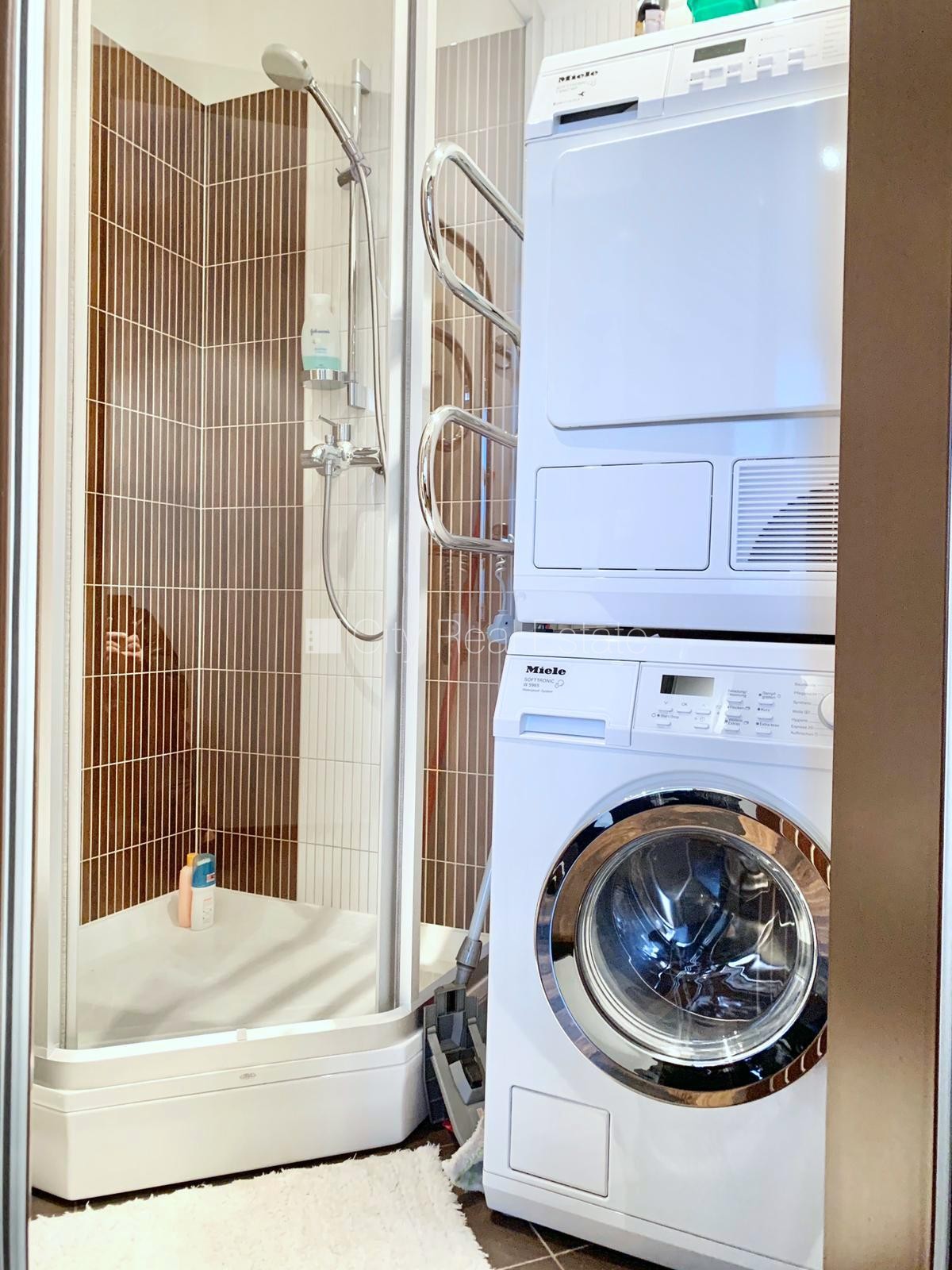 Sludinājumi. Jaunceltne, labiekārtots apzaļumots pagalms, slēgts pagalms, pazemes autostāvvieta, ir lifts, Cena: 1000 EUR/mēn Foto #13