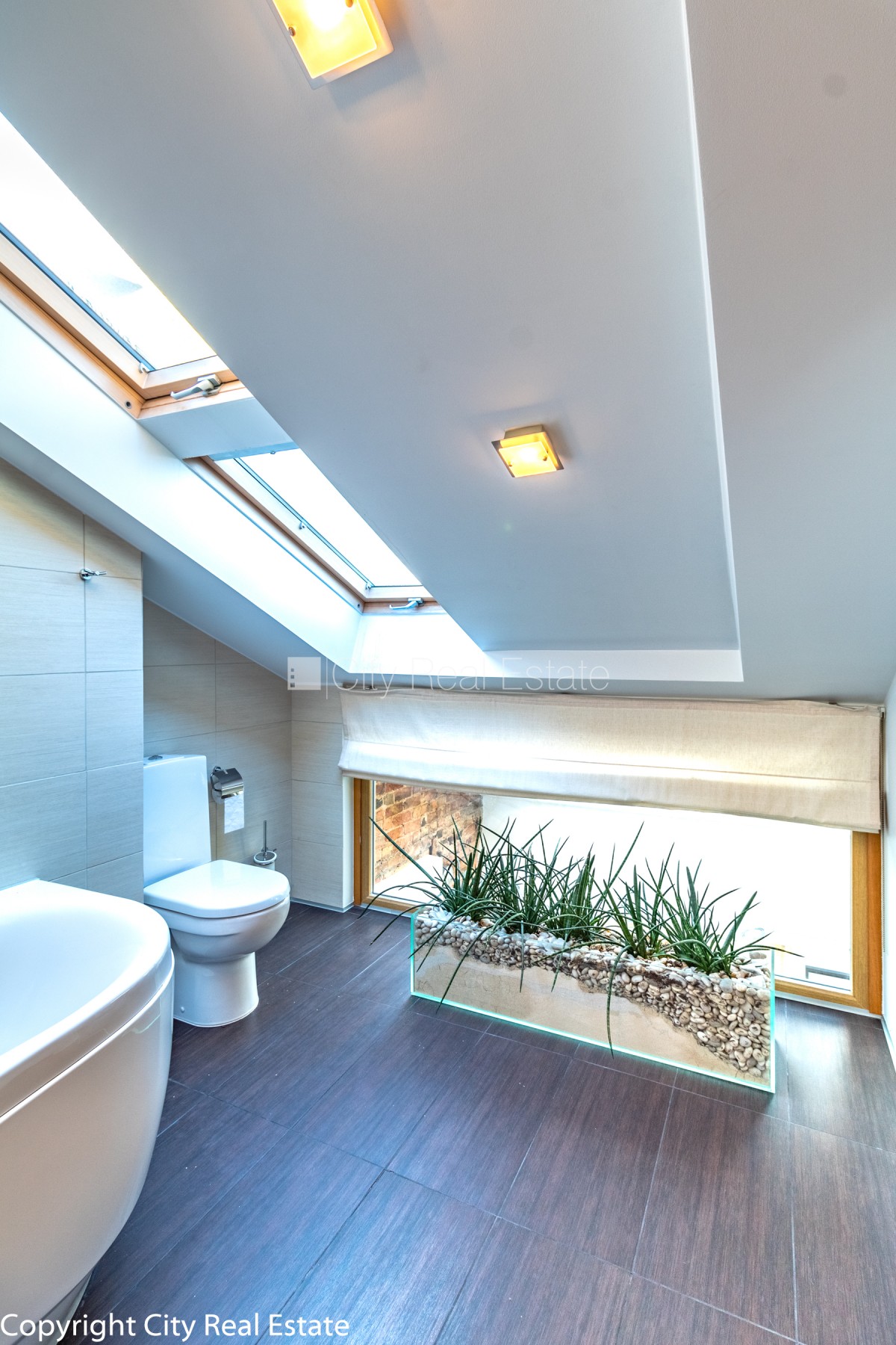 Sludinājumi. Mansards, franču balkons, divstāvīgs, centrālā apkure, koka stikla pakešu logi, jumta logi, Cena: 145000 EUR Foto #11