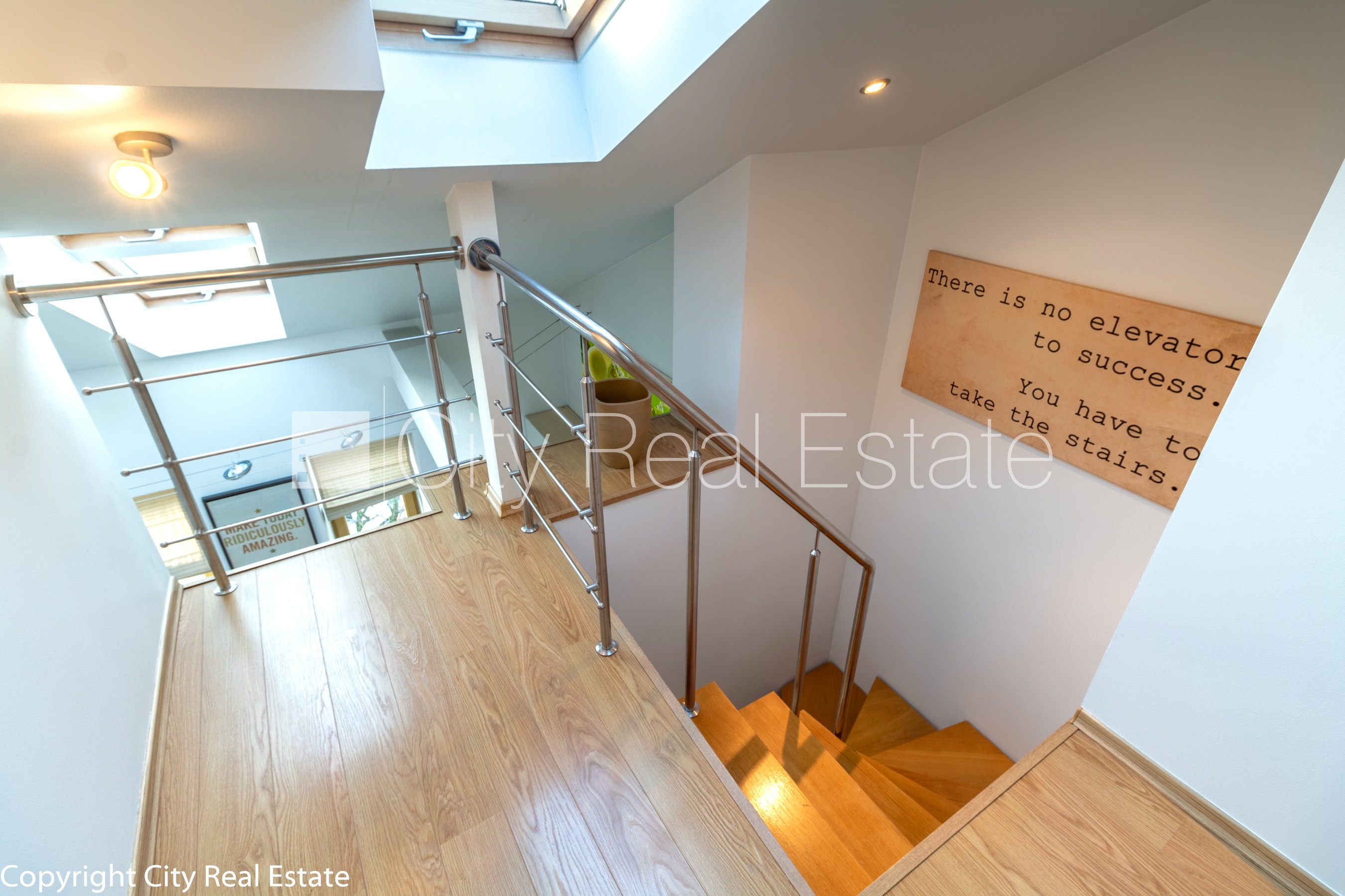 Sludinājumi. Mansards, franču balkons, divstāvīgs, centrālā apkure, koka stikla pakešu logi, jumta logi, Cena: 145000 EUR Foto #12