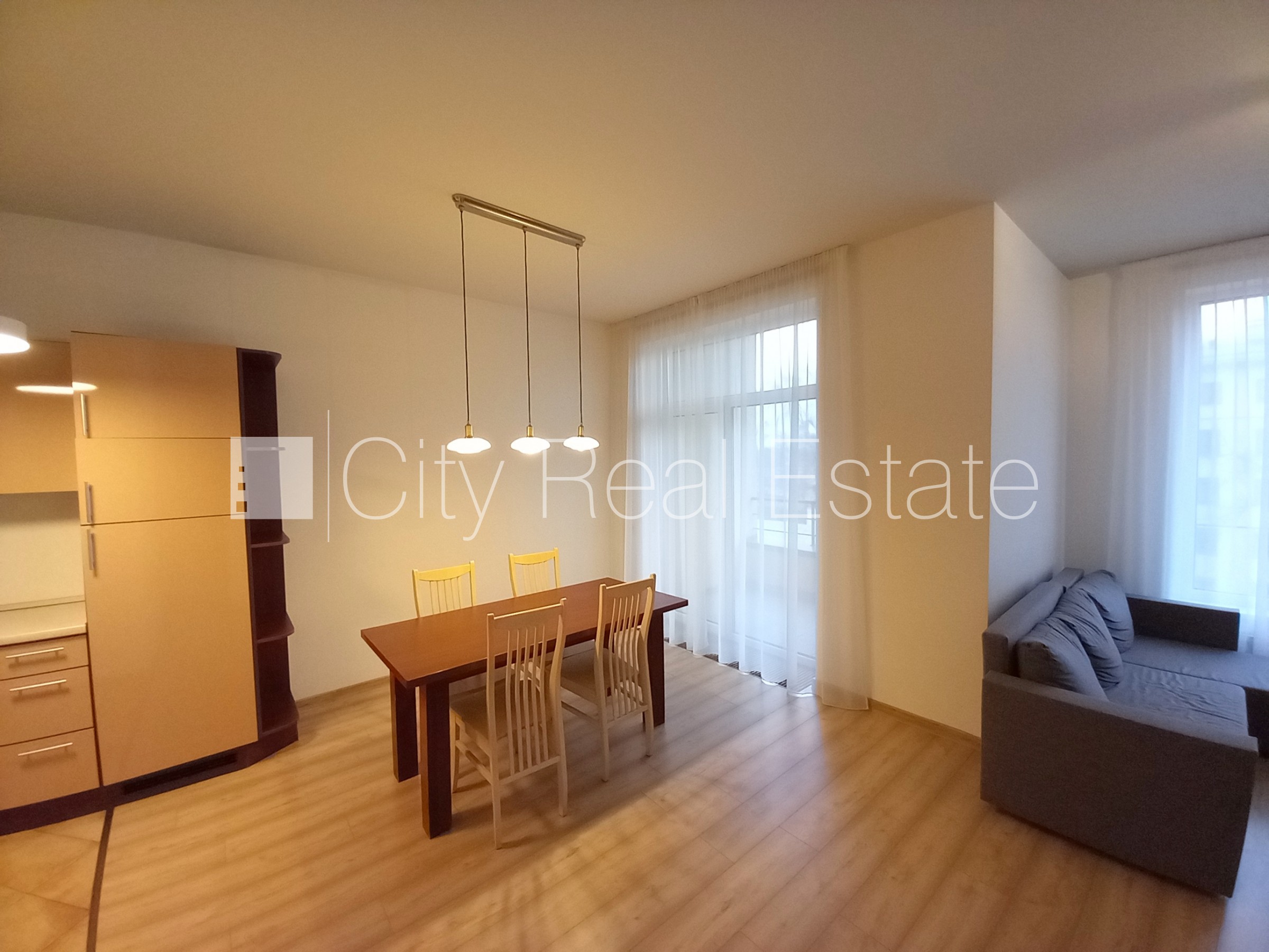 Sludinājumi. Projekts - Dārzaugļu 1, fasādes māja, renovēta māja, dzelzsbetona starp stāvu pārsegumi, gāzbetona Cena: 145000 EUR Foto #4