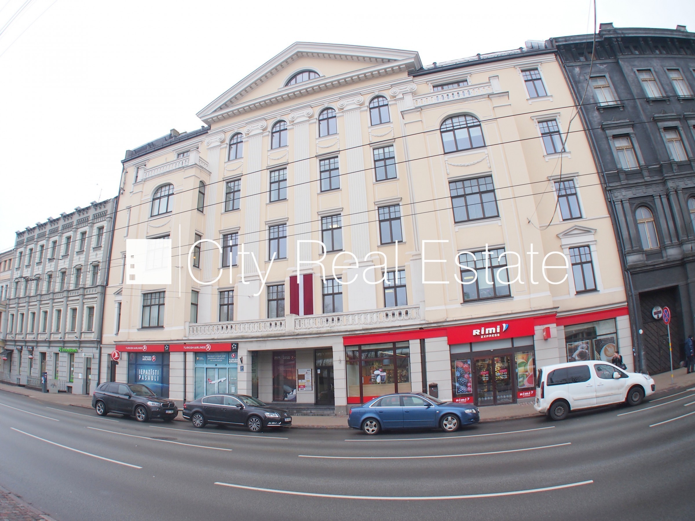 Sludinājumi. Fasādes māja, restaurēta māja, ieeja no ielas un pagalma, ir lifts, istabas izolētas, viena istaba Cena: 485 EUR/mēn Foto #16