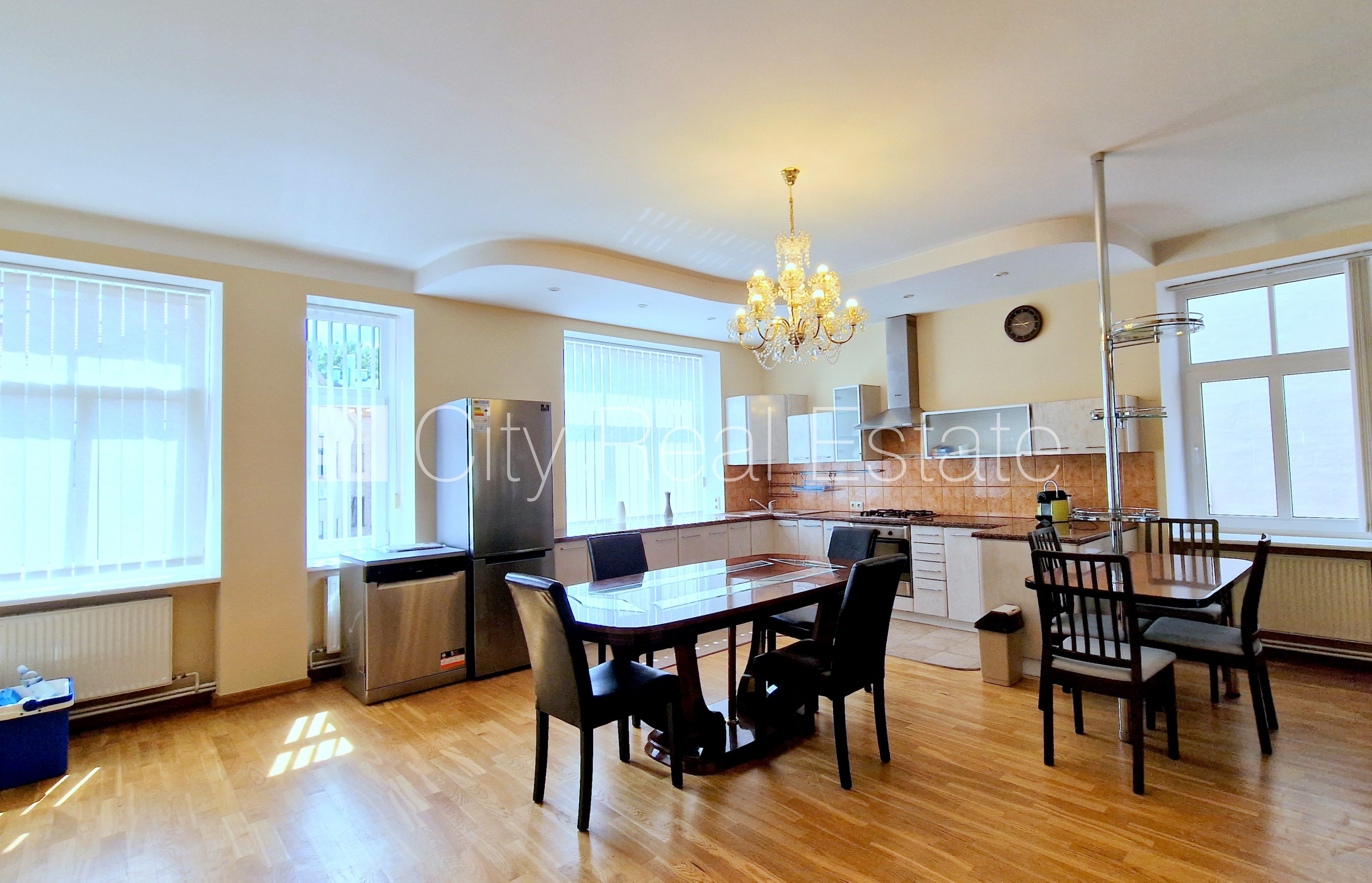 Sludinājumi. Zeme īpašumā, fasādes māja, renovēta māja, ķieģeļu mūra sienas, fasāde ar dekoratīvo apmetumu, Cena: 610000 EUR Foto #2