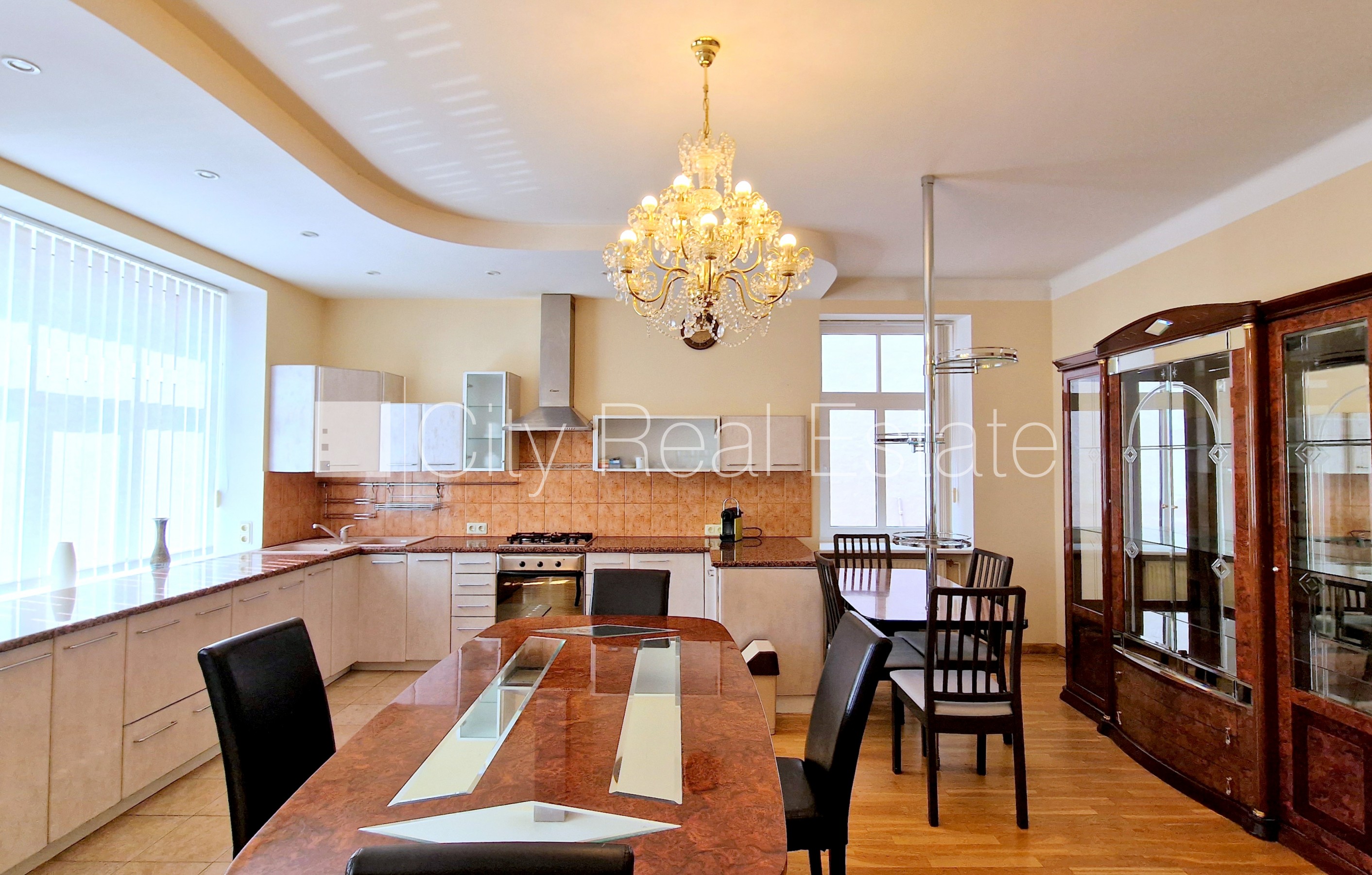 Sludinājumi. Zeme īpašumā, fasādes māja, renovēta māja, ķieģeļu mūra sienas, fasāde ar dekoratīvo apmetumu, Cena: 610000 EUR Foto #1