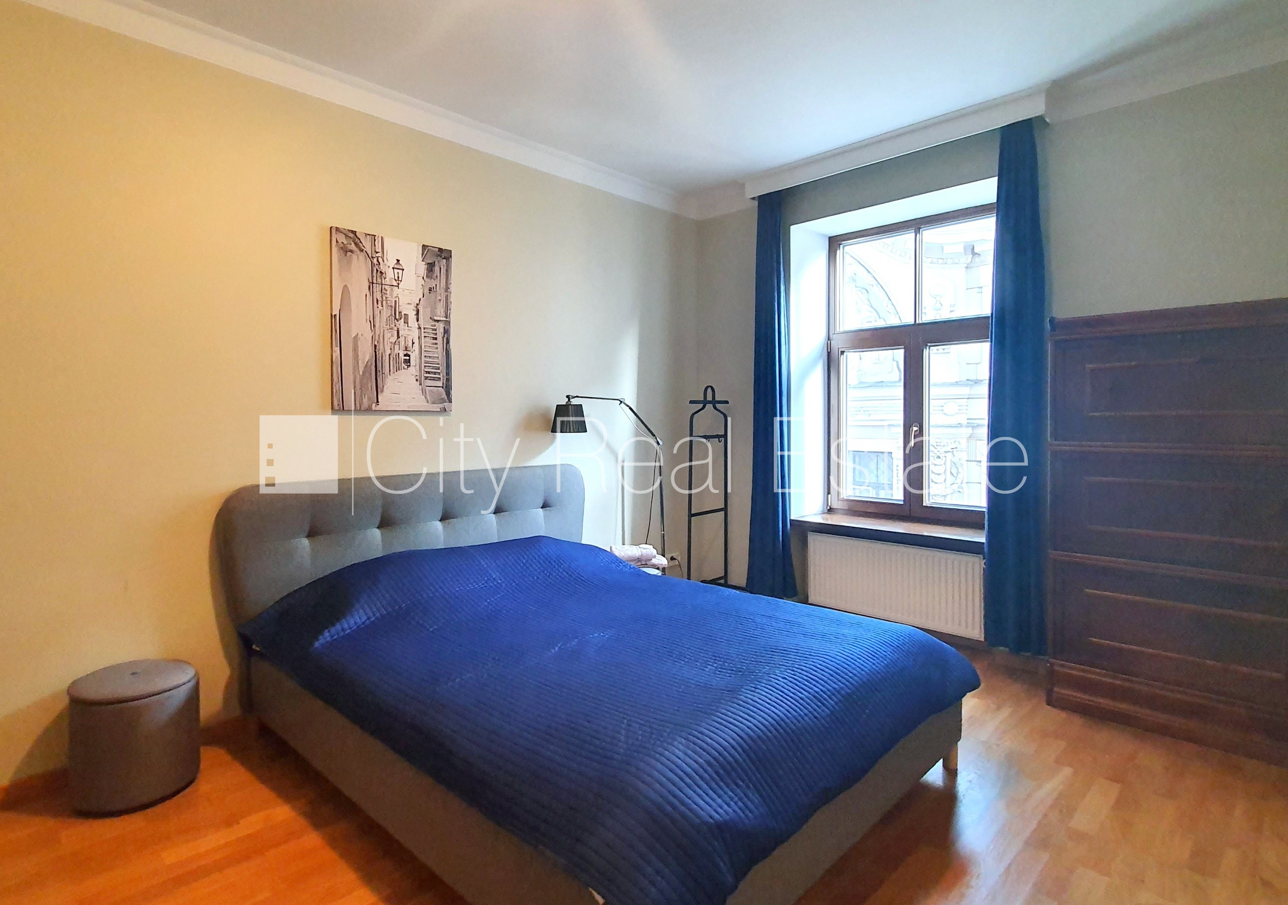 Sludinājumi. Zeme īpašumā, fasādes māja, renovēta māja, bruģēts piebraucamais ceļš, slēgts pagalms, ieeja no Cena: 272000 EUR Foto #9