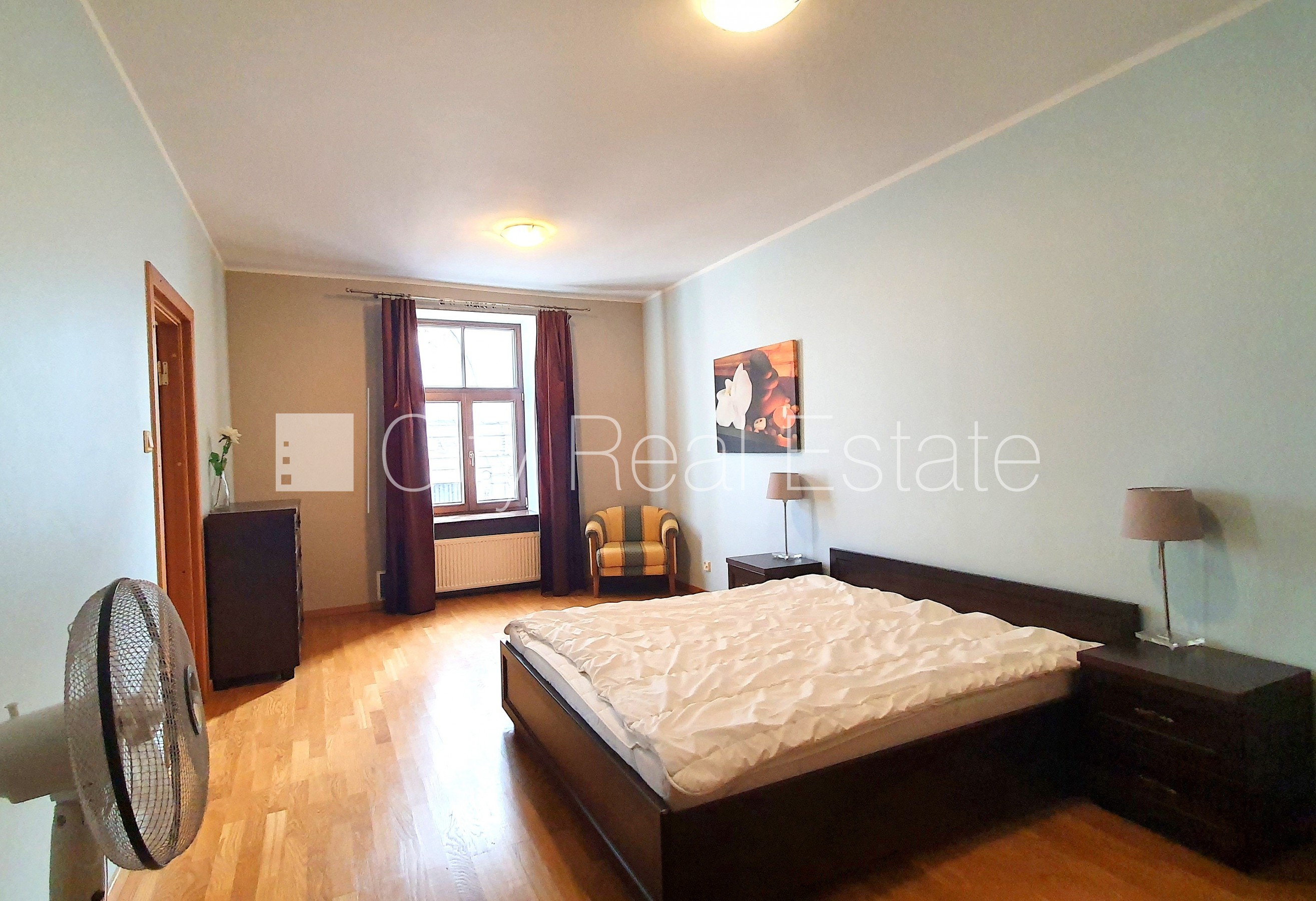 Sludinājumi. Zeme īpašumā, fasādes māja, renovēta māja, bruģēts piebraucamais ceļš, slēgts pagalms, ieeja no Cena: 272000 EUR Foto #19