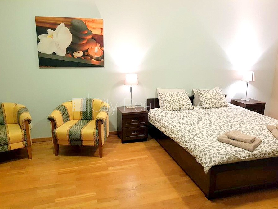 Sludinājumi. Zeme īpašumā, fasādes māja, renovēta māja, bruģēts piebraucamais ceļš, slēgts pagalms, ieeja no Cena: 272000 EUR Foto #22