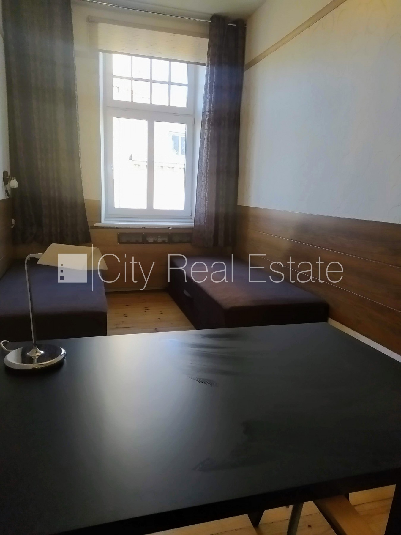 Sludinājumi. Fasādes māja, ir lifts, kāpņu telpa pēc kapitālā remonta, istabas izolētas 2 gab., studio tipa, Cena: 800 EUR/mēn Foto #9