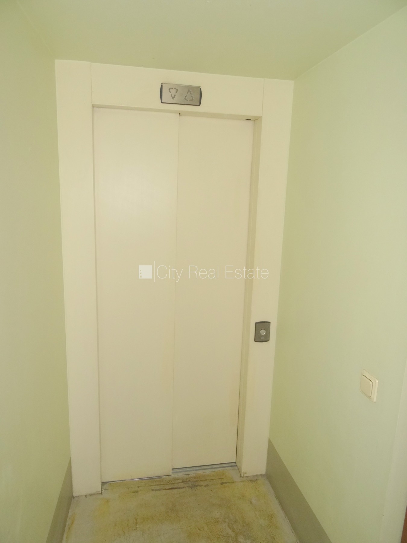 Sludinājumi. Fasādes māja, renovēta māja, slēgts pagalms, ir lifts, kāpņu telpa pēc kapitālā remonta, balkons, Cena: 848 EUR/mēn Foto #19