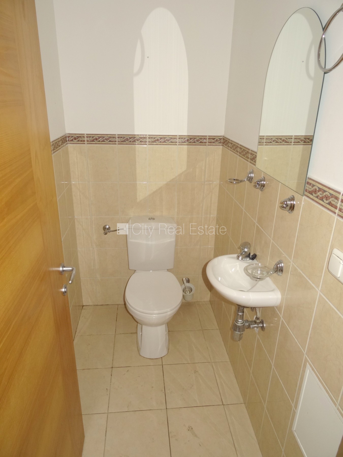 Sludinājumi. Fasādes māja, renovēta māja, slēgts pagalms, ir lifts, kāpņu telpa pēc kapitālā remonta, balkons, Cena: 848 EUR/mēn Foto #17