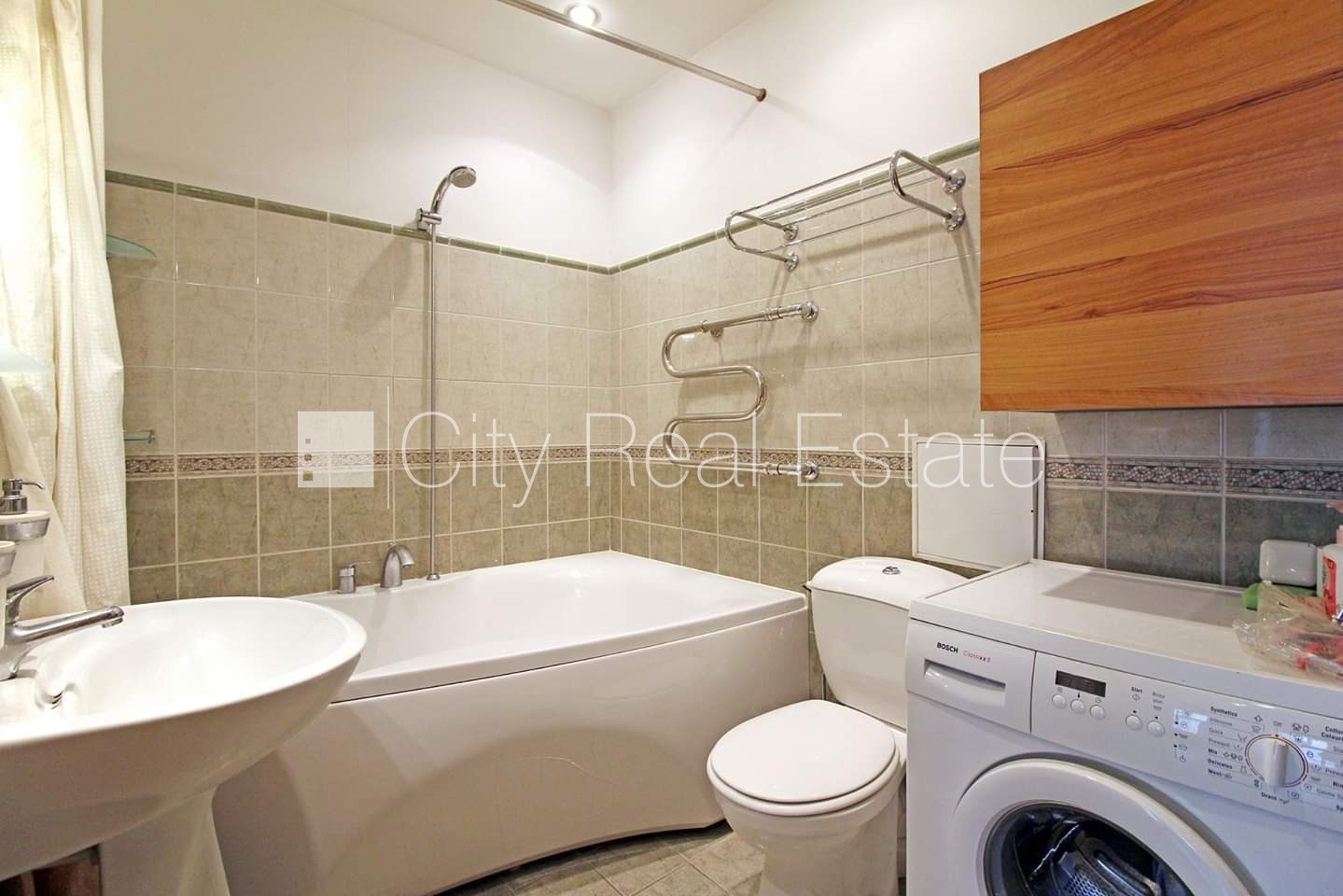 Sludinājumi. Fasādes māja, renovēta māja, slēgts pagalms, ir lifts, kāpņu telpa pēc kapitālā remonta, balkons, Cena: 848 EUR/mēn Foto #14