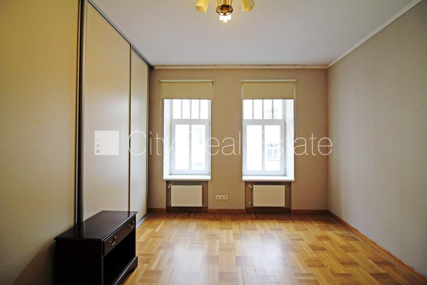 Sludinājumi. Fasādes māja, renovēta māja, slēgts pagalms, ir lifts, kāpņu telpa pēc kapitālā remonta, balkons, Cena: 848 EUR/mēn Foto #9