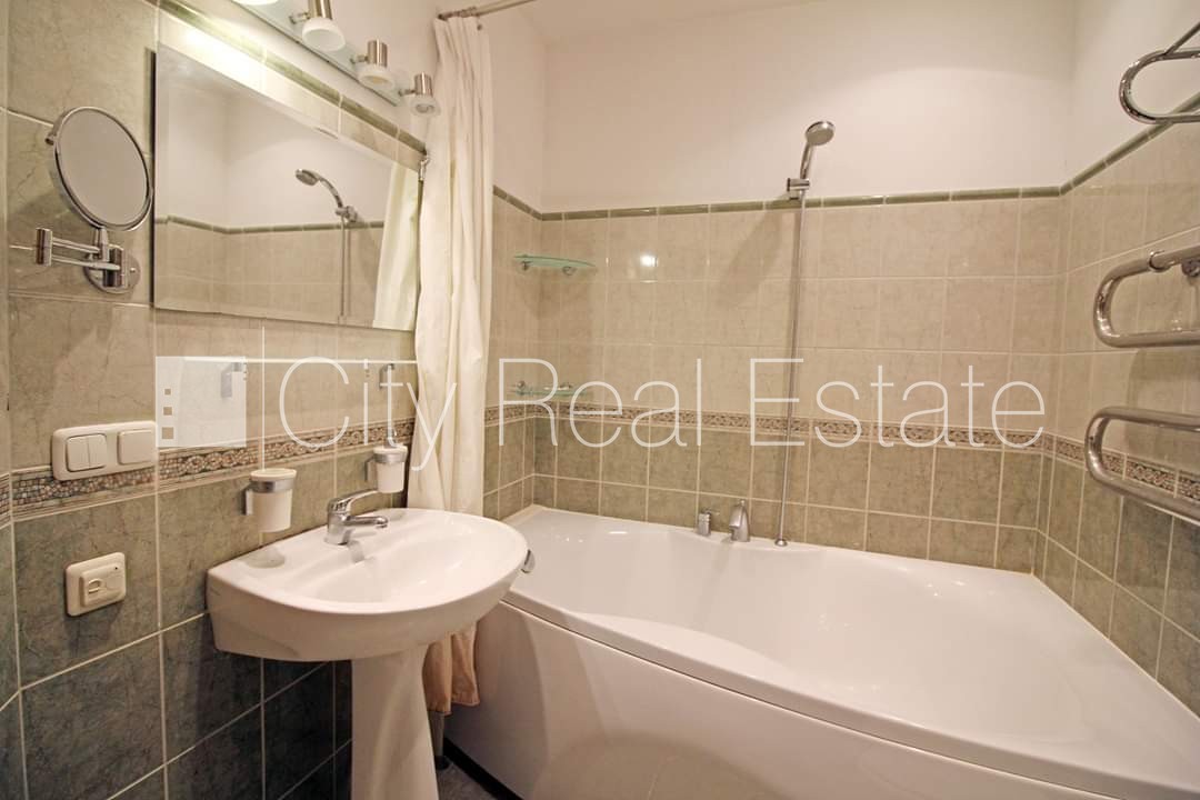 Sludinājumi. Fasādes māja, renovēta māja, slēgts pagalms, ir lifts, kāpņu telpa pēc kapitālā remonta, balkons, Cena: 848 EUR/mēn Foto #15