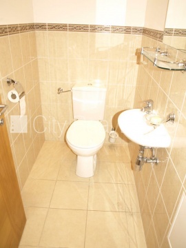 Sludinājumi. Fasādes māja, renovēta māja, slēgts pagalms, ir lifts, kāpņu telpa pēc kapitālā remonta, balkons, Cena: 848 EUR/mēn Foto #16