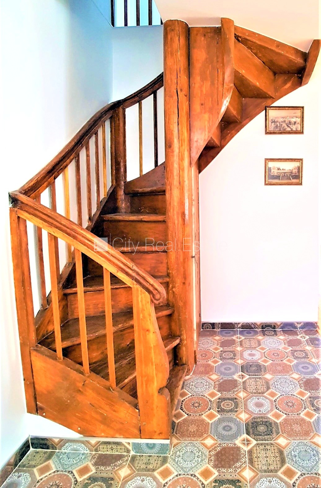 Sludinājumi. Renovēta māja, labiekārtots apzaļumots pagalms, iežogota teritorija, terase, veranda, guļamistabu Cena: 2500 EUR/mēn Foto #14