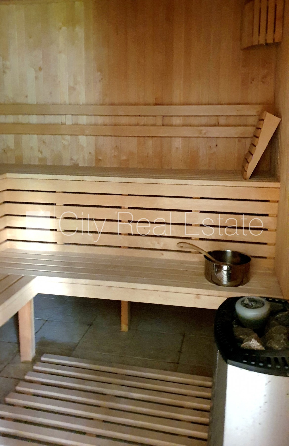 Sludinājumi. Zeme īpašumā, jaunceltne, fasādes māja, ķieģeļu mūra sienas, labiekārtota apzaļumota teritorija Cena: 1.35e+06 EUR Foto #21