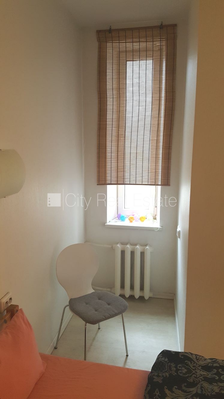 Sludinājumi. Fasādes māja, ir lifts, kāpņu telpa pēc kosmētiskā remonta, studio tipa, virtuve apvienota ar Cena: 500 EUR/mēn Foto #8