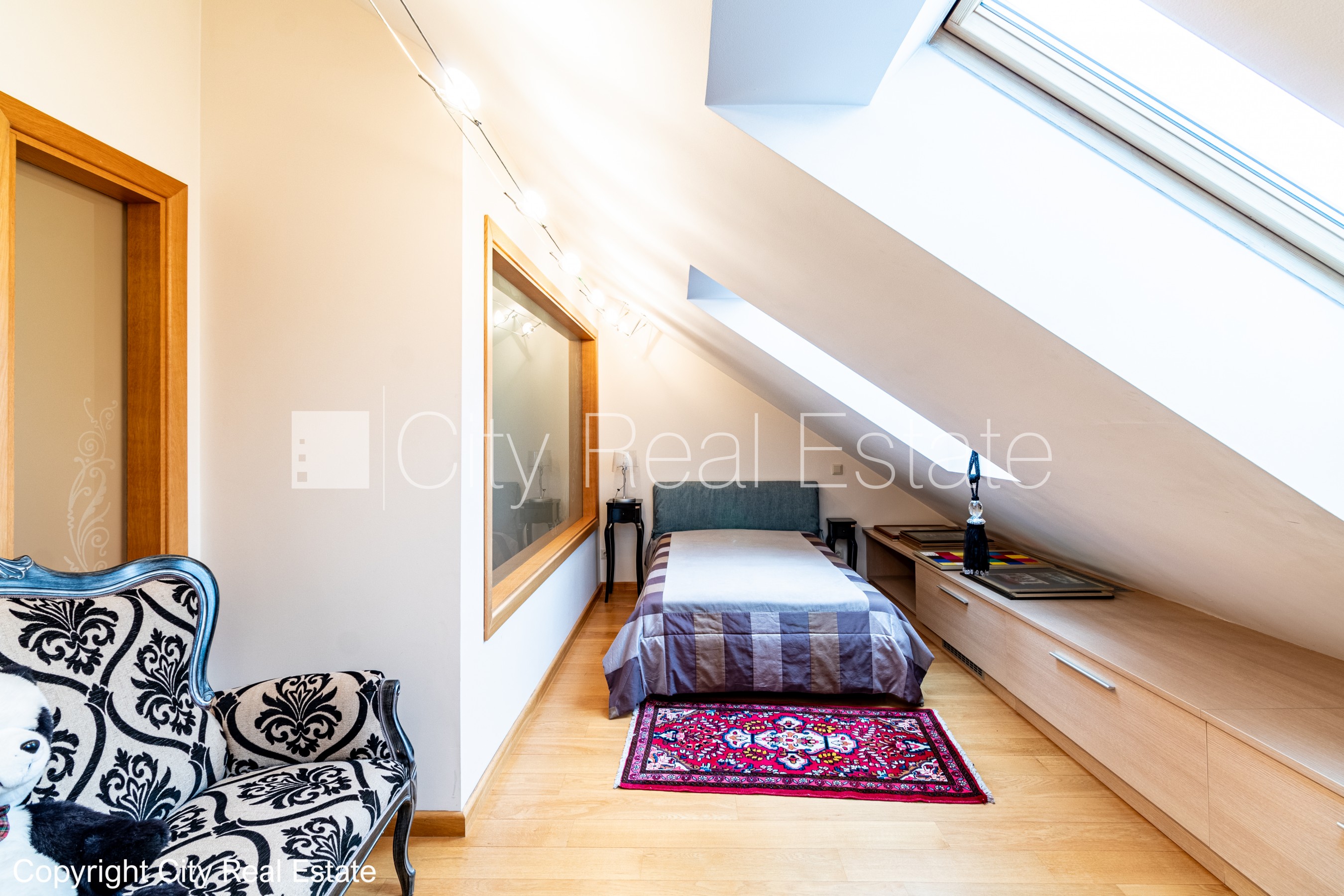 Sludinājumi. Projekts - Pulkveža Nams, pagalma ēka, renovēta māja, labiekārtots apzaļumots pagalms, slēgts Cena: 295000 EUR Foto #13