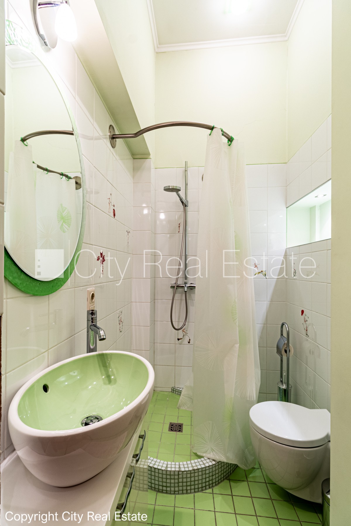 Sludinājumi. Projekts - Pulkveža Nams, pagalma ēka, renovēta māja, labiekārtots apzaļumots pagalms, slēgts Cena: 295000 EUR Foto #20