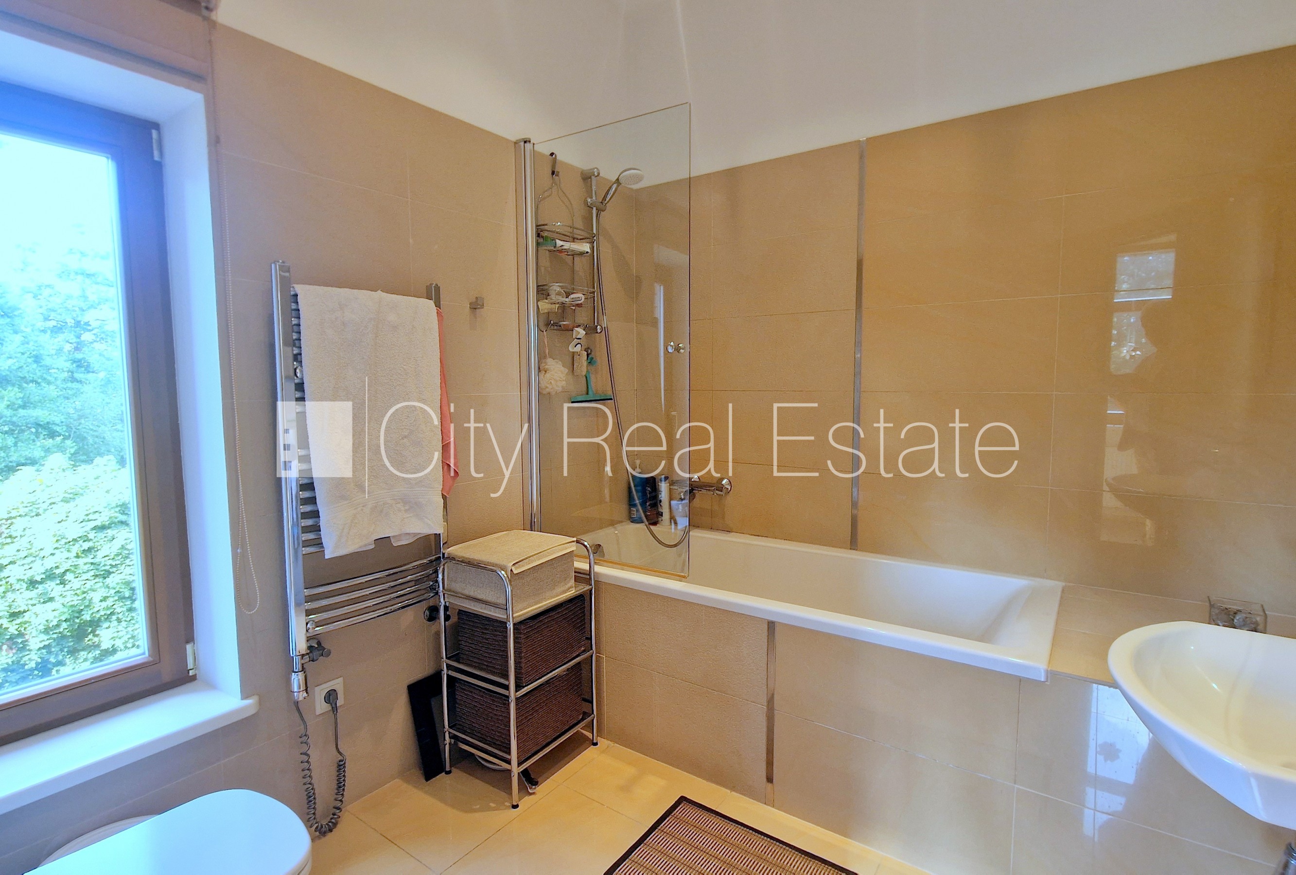 Sludinājumi. Projekts - Apogi, rindu māja, jaunceltne, labiekārtota apzaļumota teritorija, garāža vienai Cena: 270000 EUR Foto #14