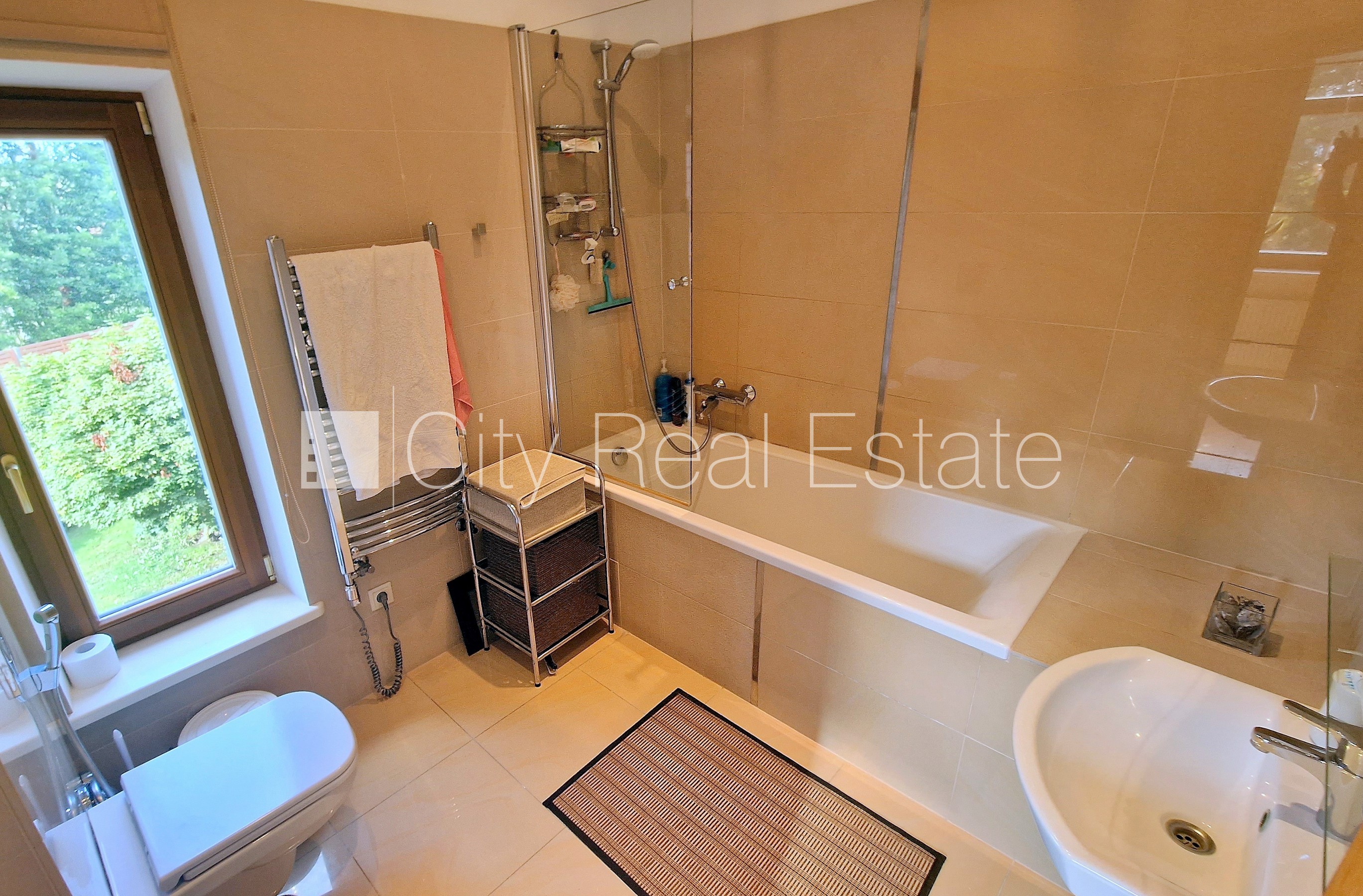 Sludinājumi. Projekts - Apogi, rindu māja, jaunceltne, labiekārtota apzaļumota teritorija, garāža vienai Cena: 270000 EUR Foto #15