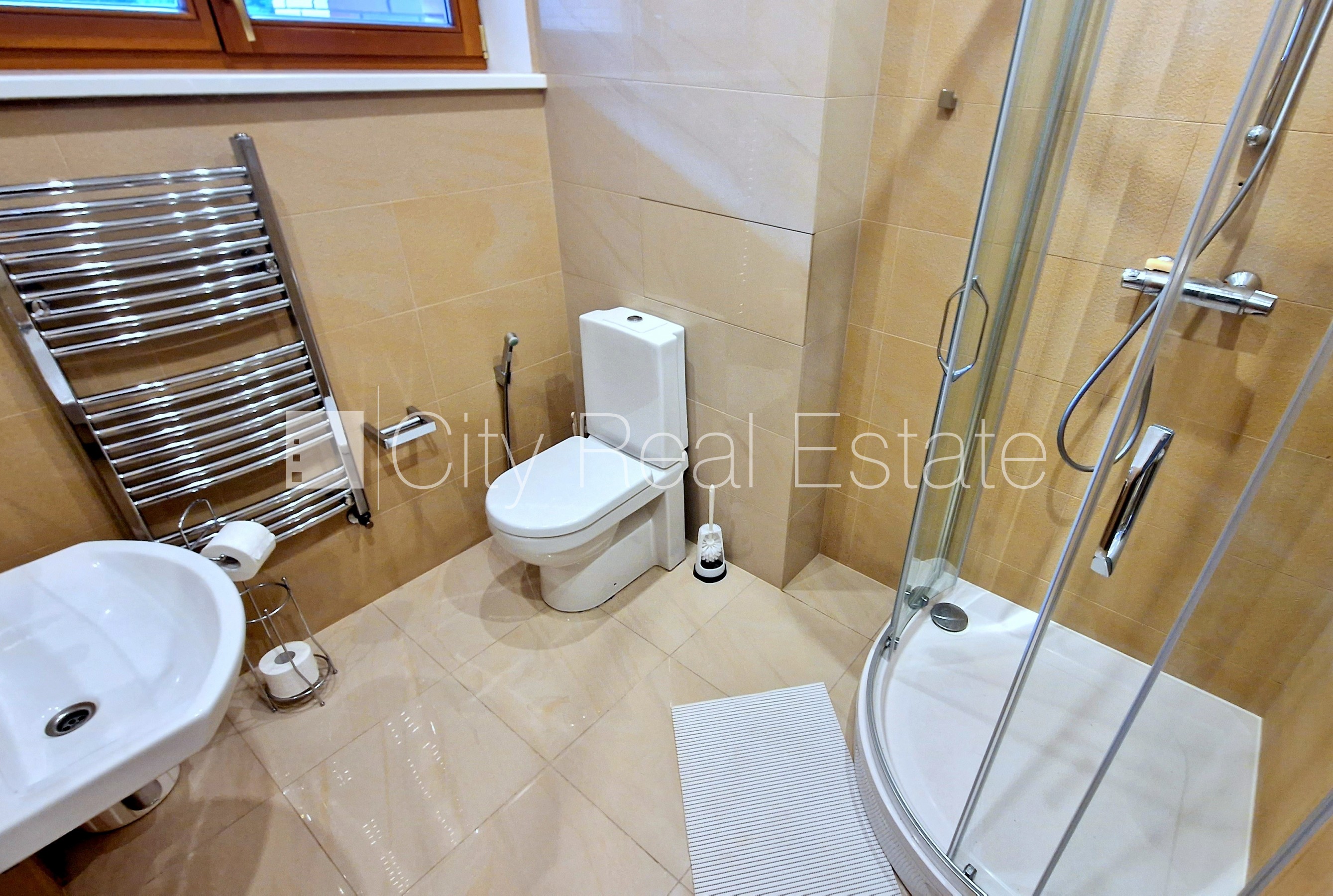 Sludinājumi. Projekts - Apogi, rindu māja, jaunceltne, labiekārtota apzaļumota teritorija, garāža vienai Cena: 270000 EUR Foto #21