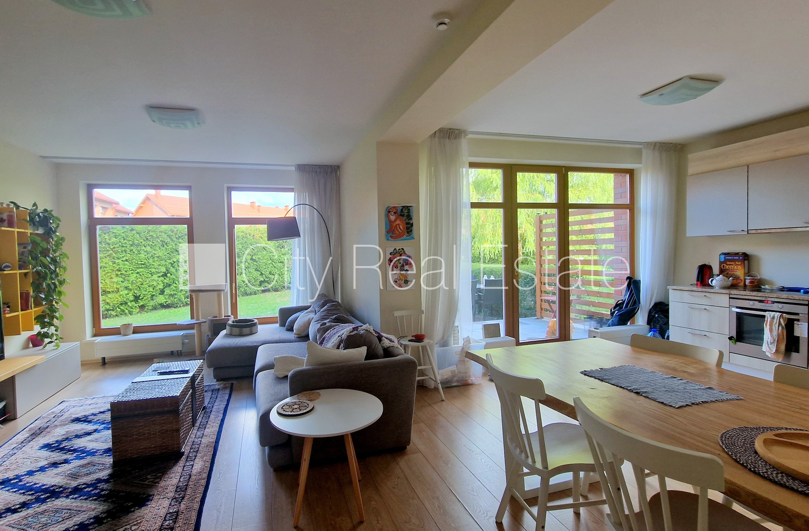 Sludinājumi. Projekts - Apogi, rindu māja, jaunceltne, labiekārtota apzaļumota teritorija, garāža vienai Cena: 270000 EUR Foto #2