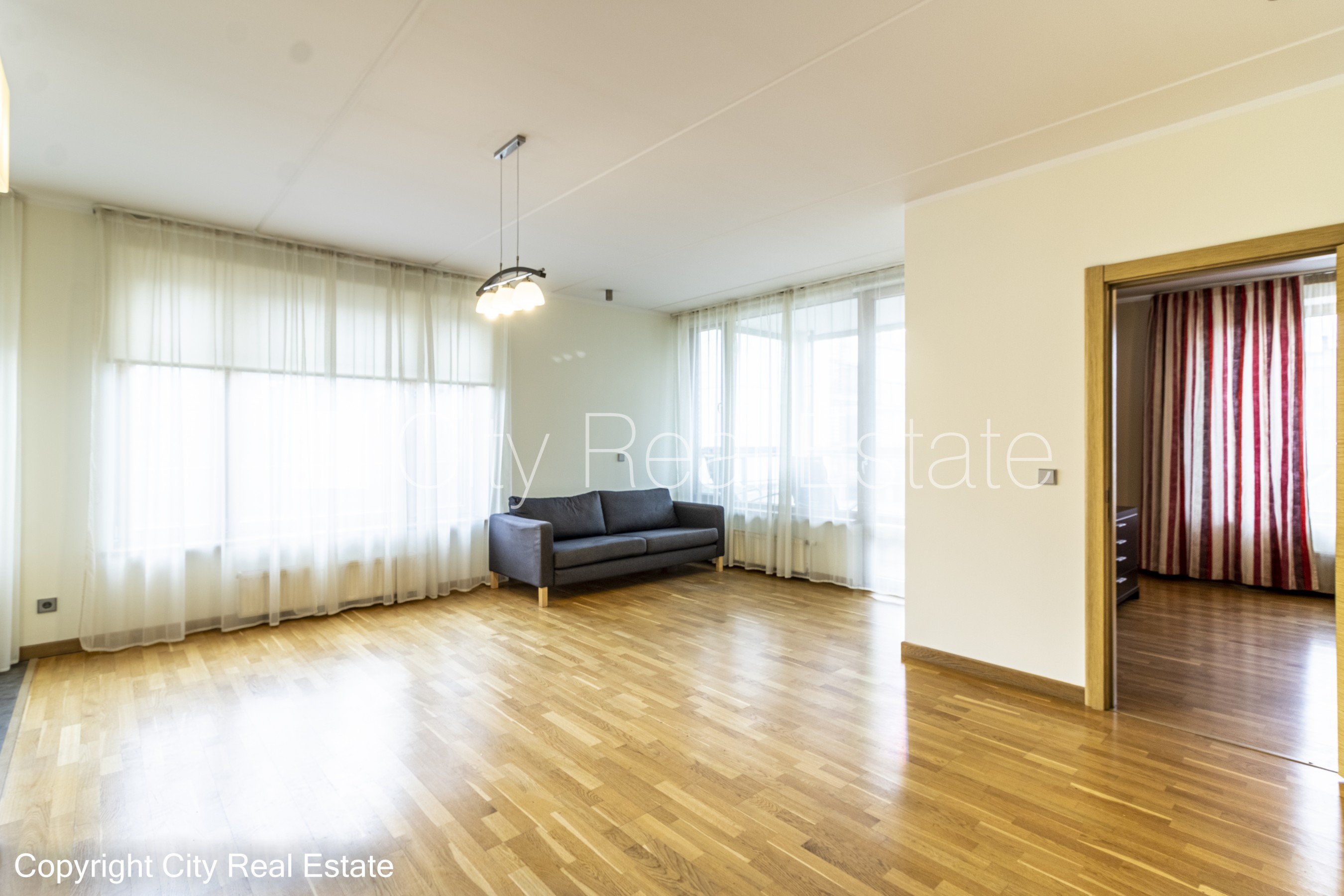 Sludinājumi. Projekts - Viesturdārza mājas, jaunceltne, slēgts pagalms, vieta automašīnai, pazemes Cena: 950 EUR/mēn Foto #4