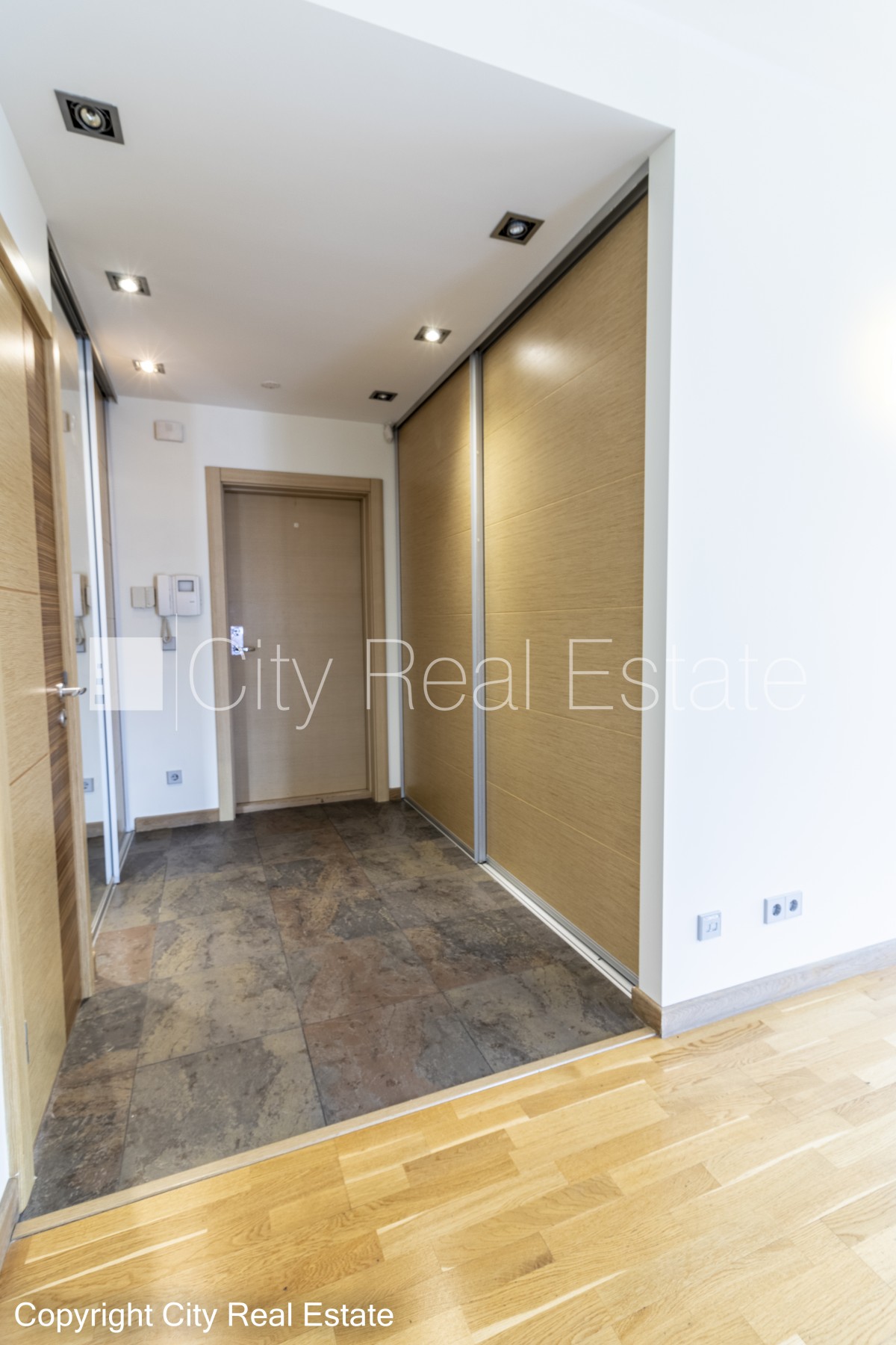 Sludinājumi. Projekts - Viesturdārza mājas, jaunceltne, slēgts pagalms, vieta automašīnai, pazemes Cena: 950 EUR/mēn Foto #13