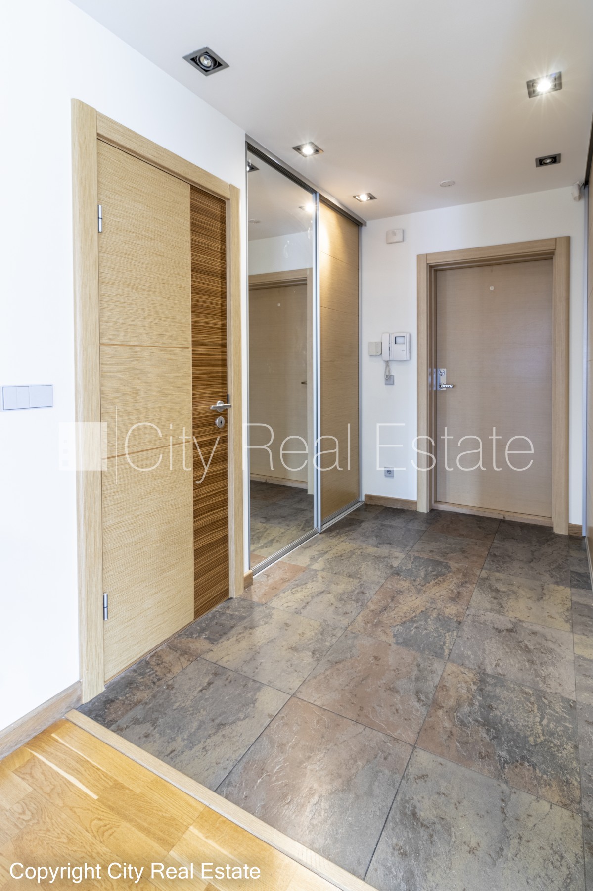 Sludinājumi. Projekts - Viesturdārza mājas, jaunceltne, slēgts pagalms, vieta automašīnai, pazemes Cena: 950 EUR/mēn Foto #14