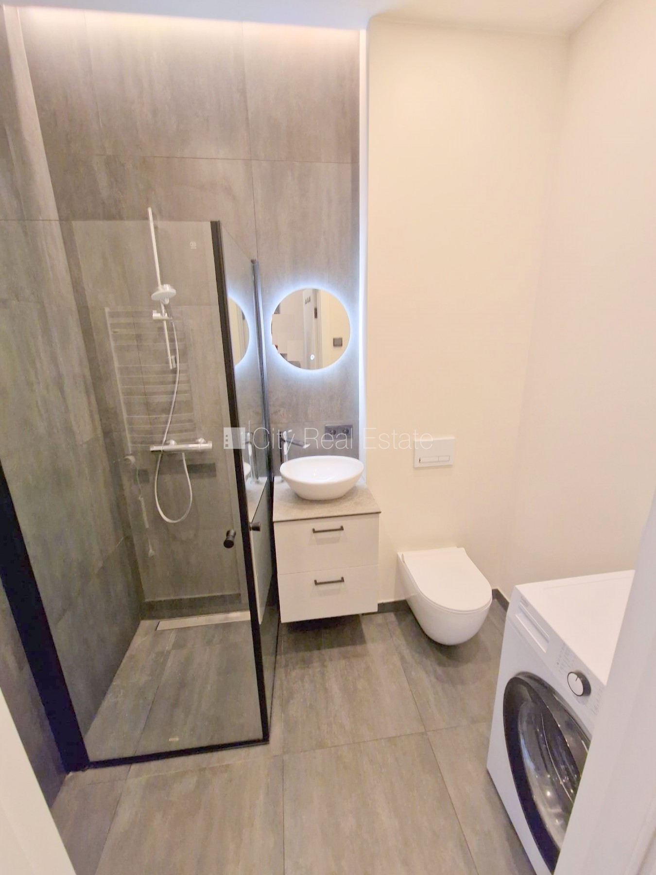 Объявление. Проект - Matīsa 38 (Матиса 38), фасадный дом, реновированный дом, благоустроенный озеленённый двор, Цена: 450 EUR/мес. Foto #12