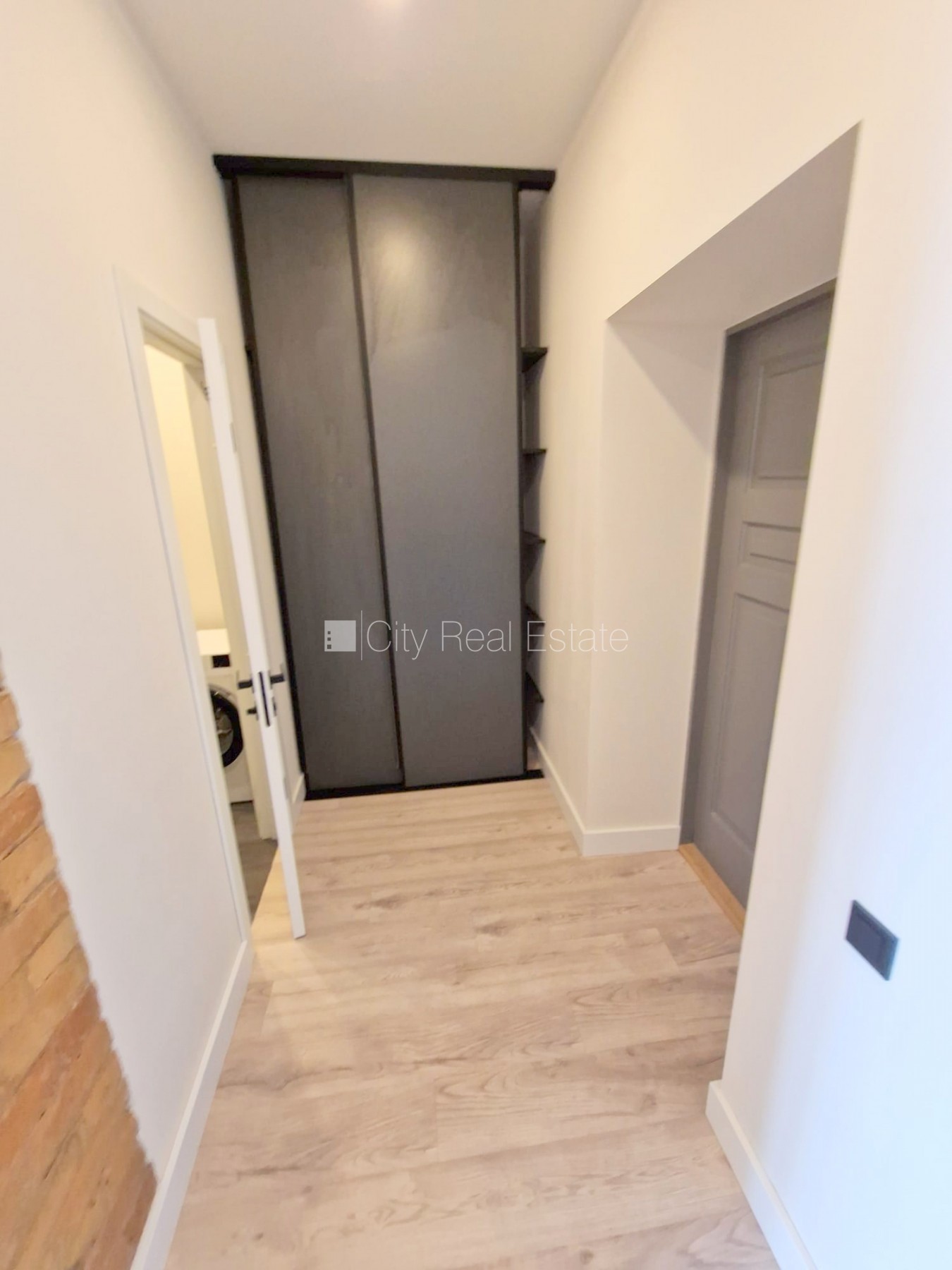 Объявление. Проект - Matīsa 38 (Матиса 38), фасадный дом, реновированный дом, благоустроенный озеленённый двор, Цена: 450 EUR/мес. Foto #16