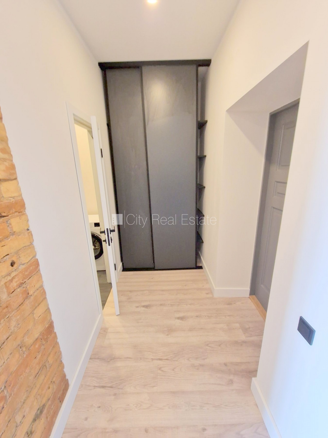 Объявление. Проект - Matīsa 38 (Матиса 38), фасадный дом, реновированный дом, благоустроенный озеленённый двор, Цена: 450 EUR/мес. Foto #10