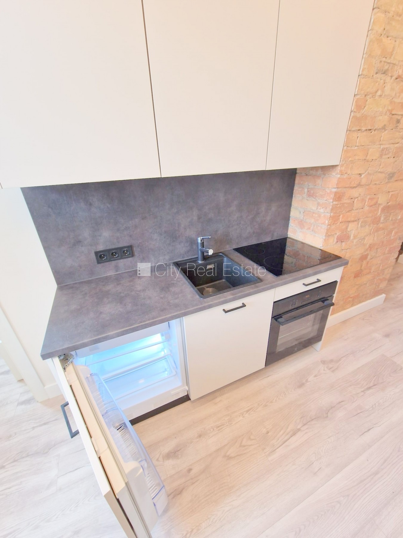 Объявление. Проект - Matīsa 38 (Матиса 38), фасадный дом, реновированный дом, благоустроенный озеленённый двор, Цена: 450 EUR/мес. Foto #3