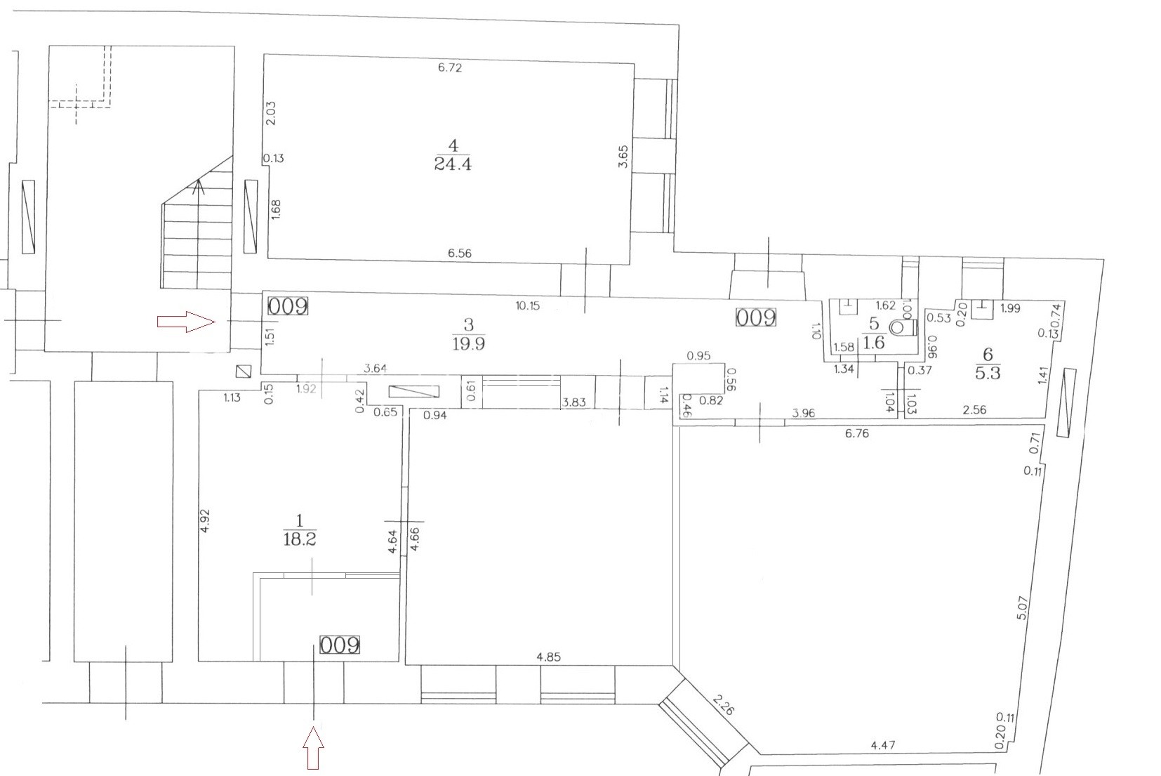 Объявление. Дом во дворе, реновированный дом, вход со двора, терасса, окна выходят во двор, окна выходят в обе Цена: 1000 EUR/мес. Foto #23