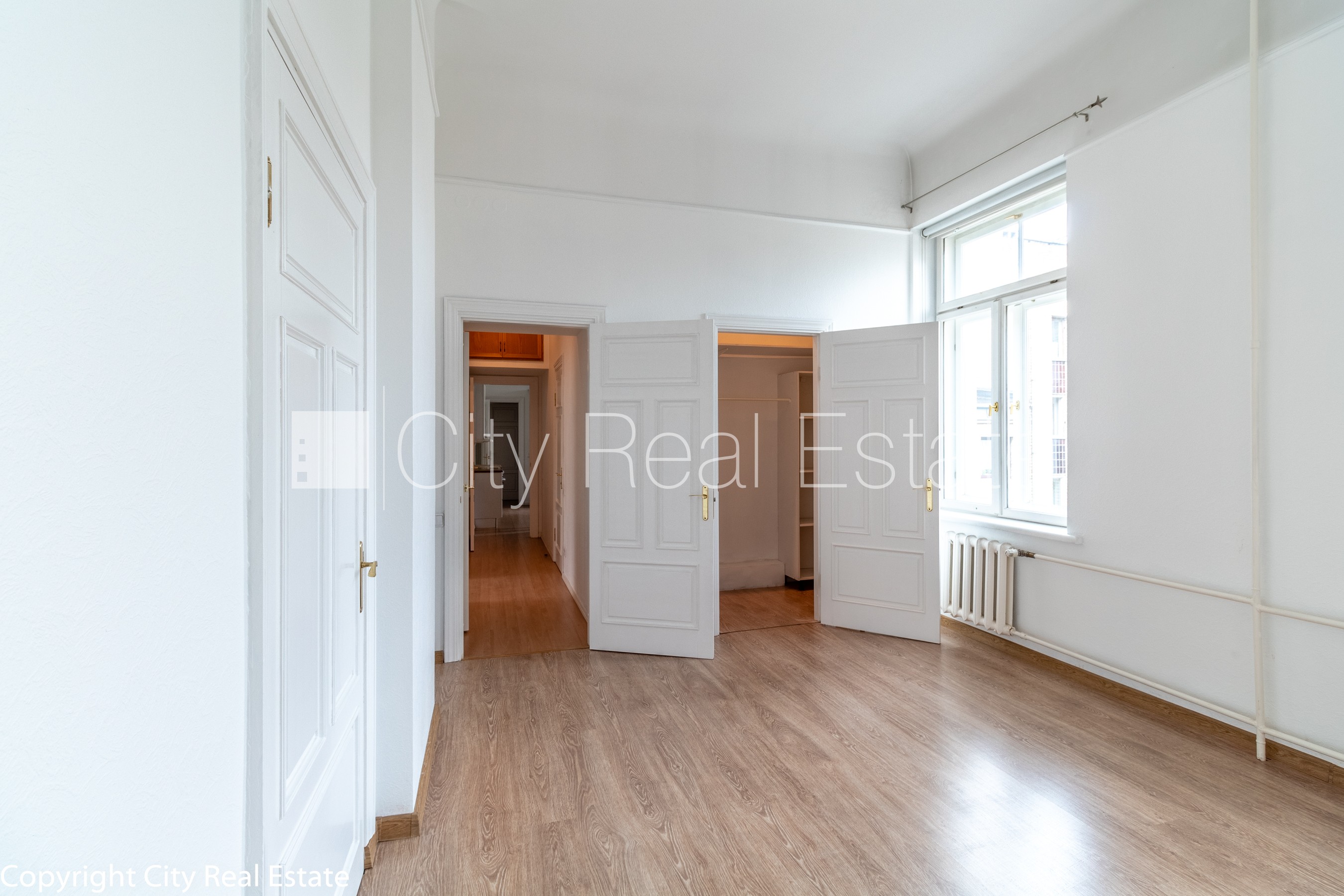 Sludinājumi. Fasādes māja, renovēta māja, ķieģeļu mūra sienas, fasāde ar dekoratīvo apmetumu, labiekārtota Cena: 425000 EUR Foto #9