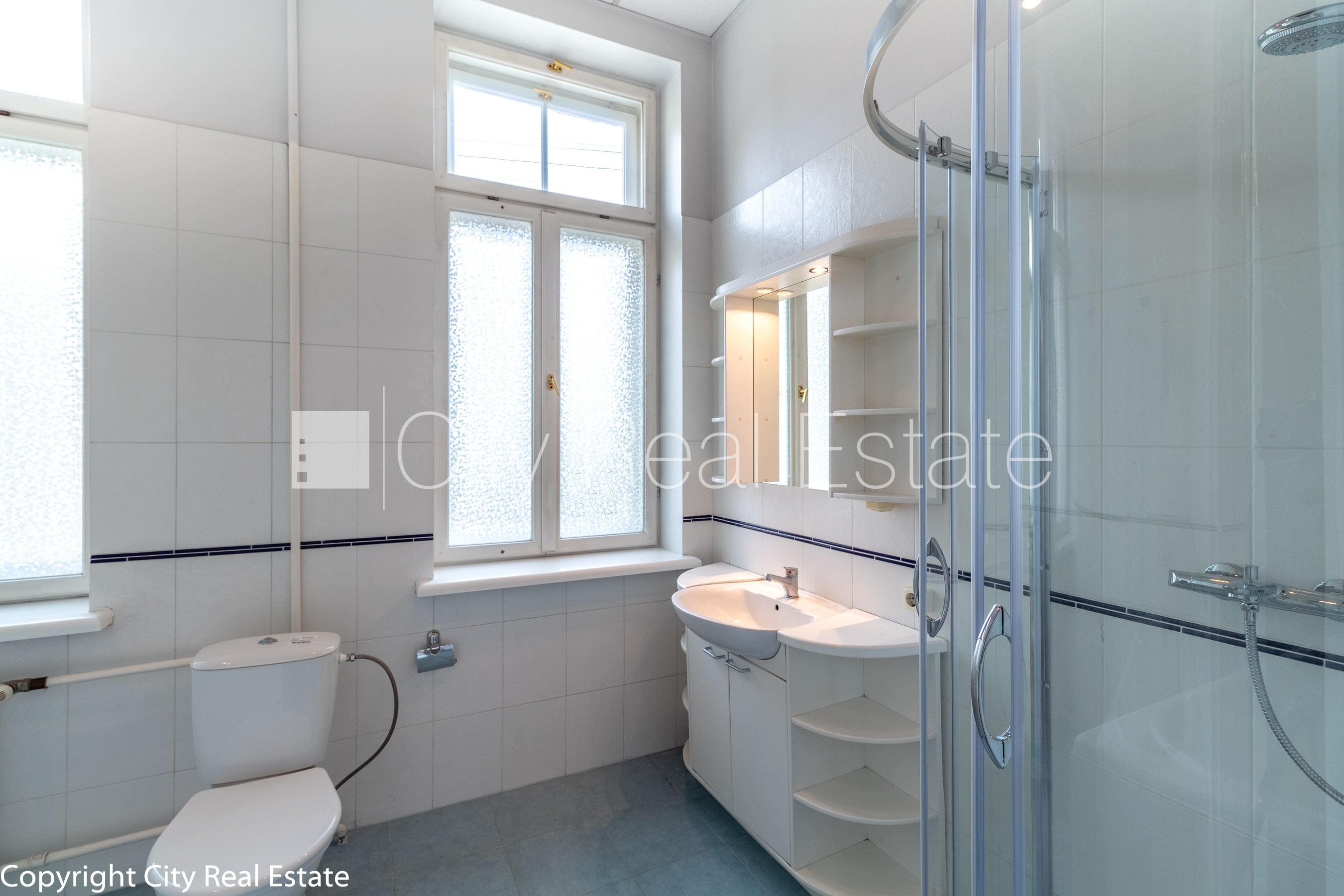 Sludinājumi. Fasādes māja, renovēta māja, ķieģeļu mūra sienas, fasāde ar dekoratīvo apmetumu, labiekārtota Cena: 425000 EUR Foto #14