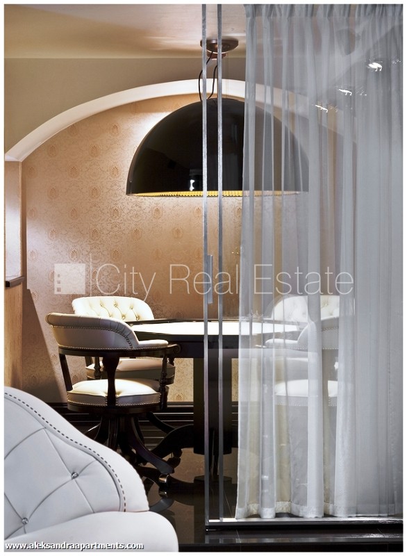 Sludinājumi. Projekts - Aleksandra Appartments, fasādes māja, renovēta māja, teritorijas iebrauktuves vārti Cena: 1000 EUR/mēn Foto #17