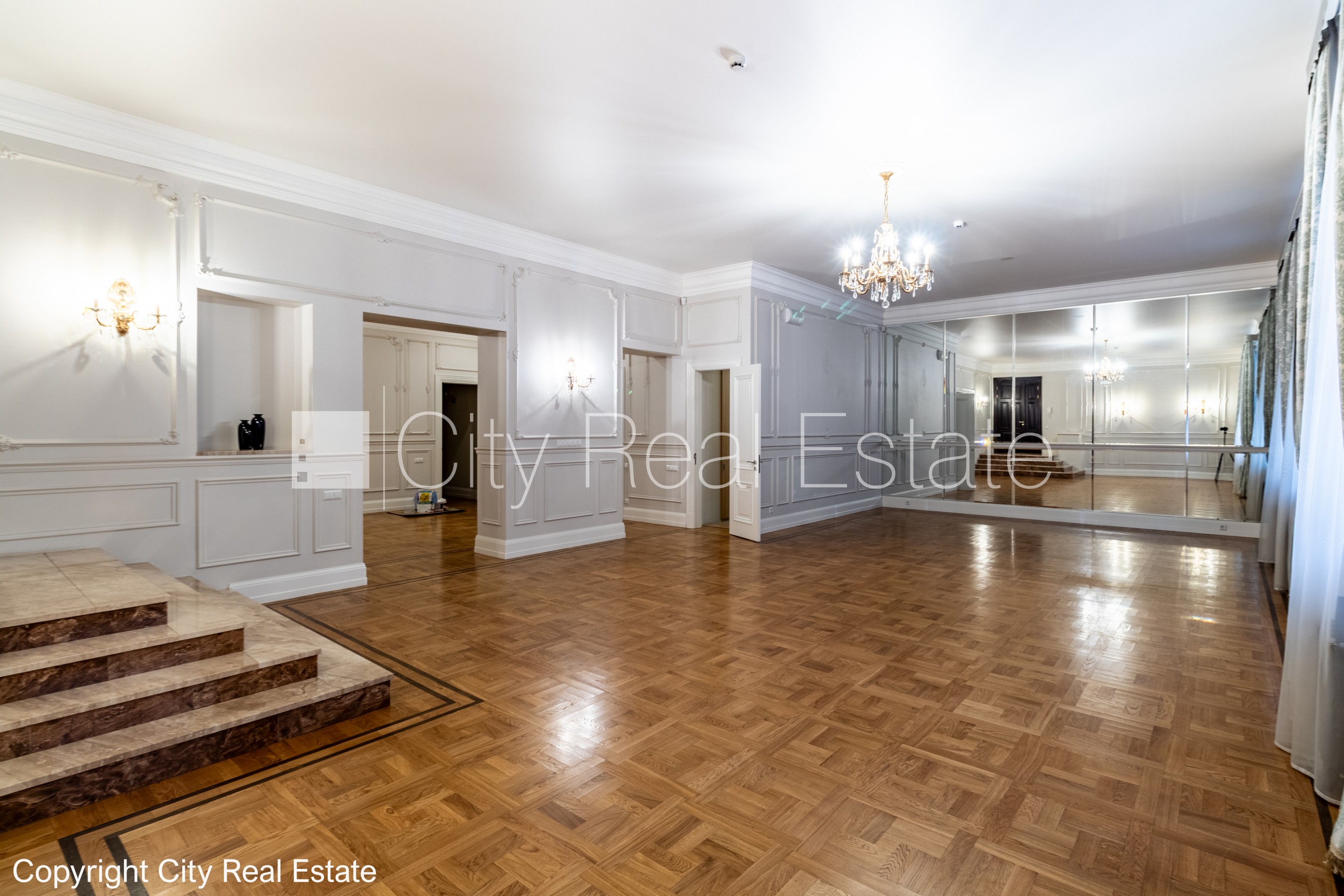 Объявление. Проект - Aleksandra Appartments (Александра Аппартментс), фасадный дом, реновированный дом, фасад с Цена: 890000 EUR Foto #1