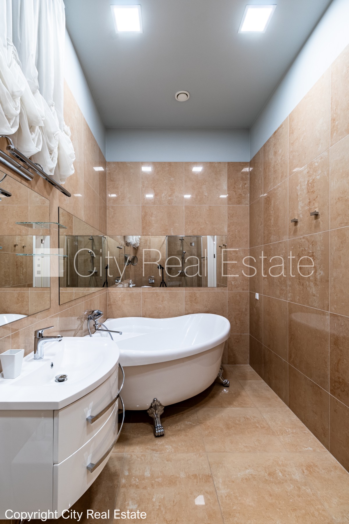 Объявление. Проект - Aleksandra Appartments (Александра Аппартментс), фасадный дом, реновированный дом, фасад с Цена: 890000 EUR Foto #17